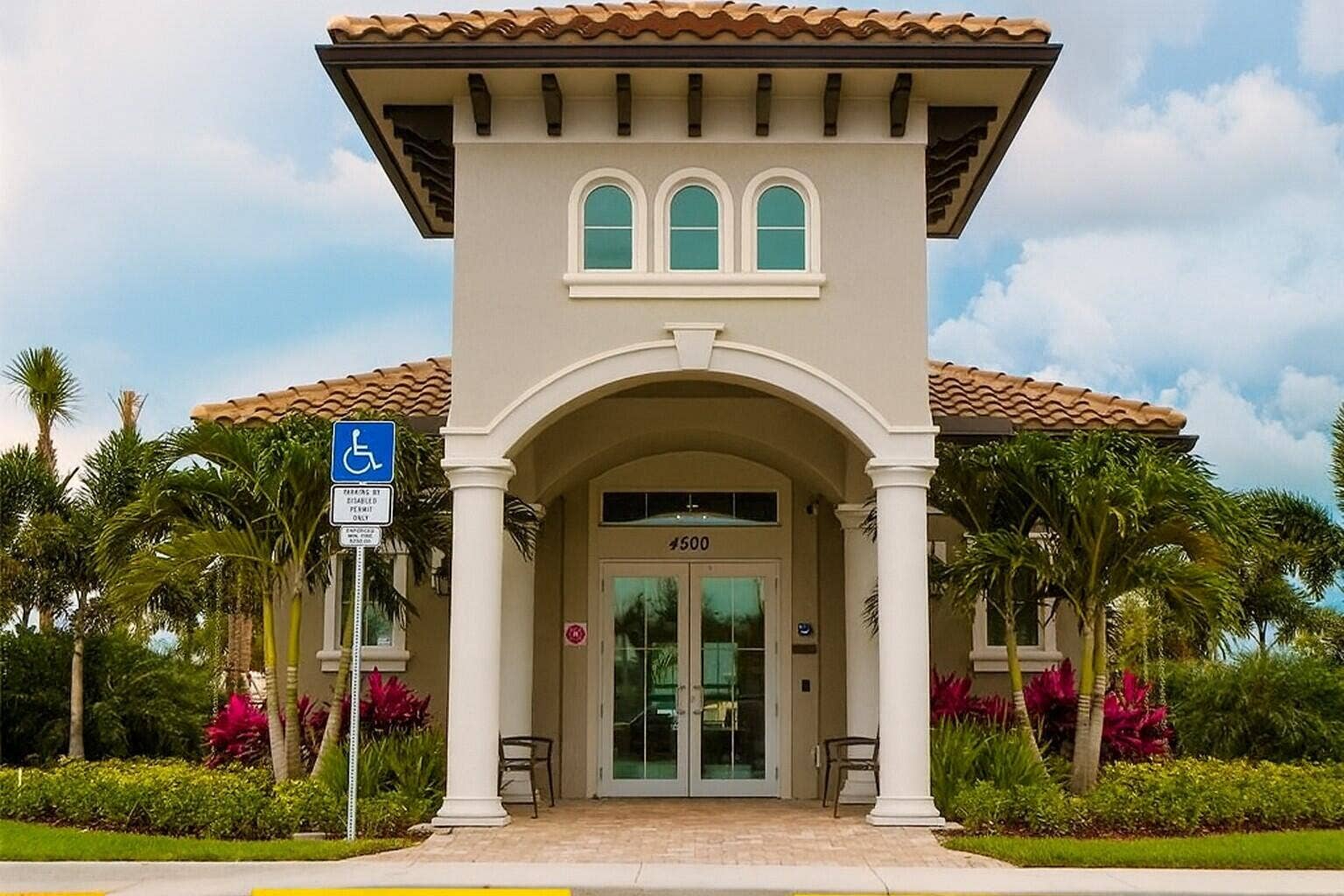 3850 Washington Street, #215, Hollywood, FL 33021 pvh clubhouse front 1