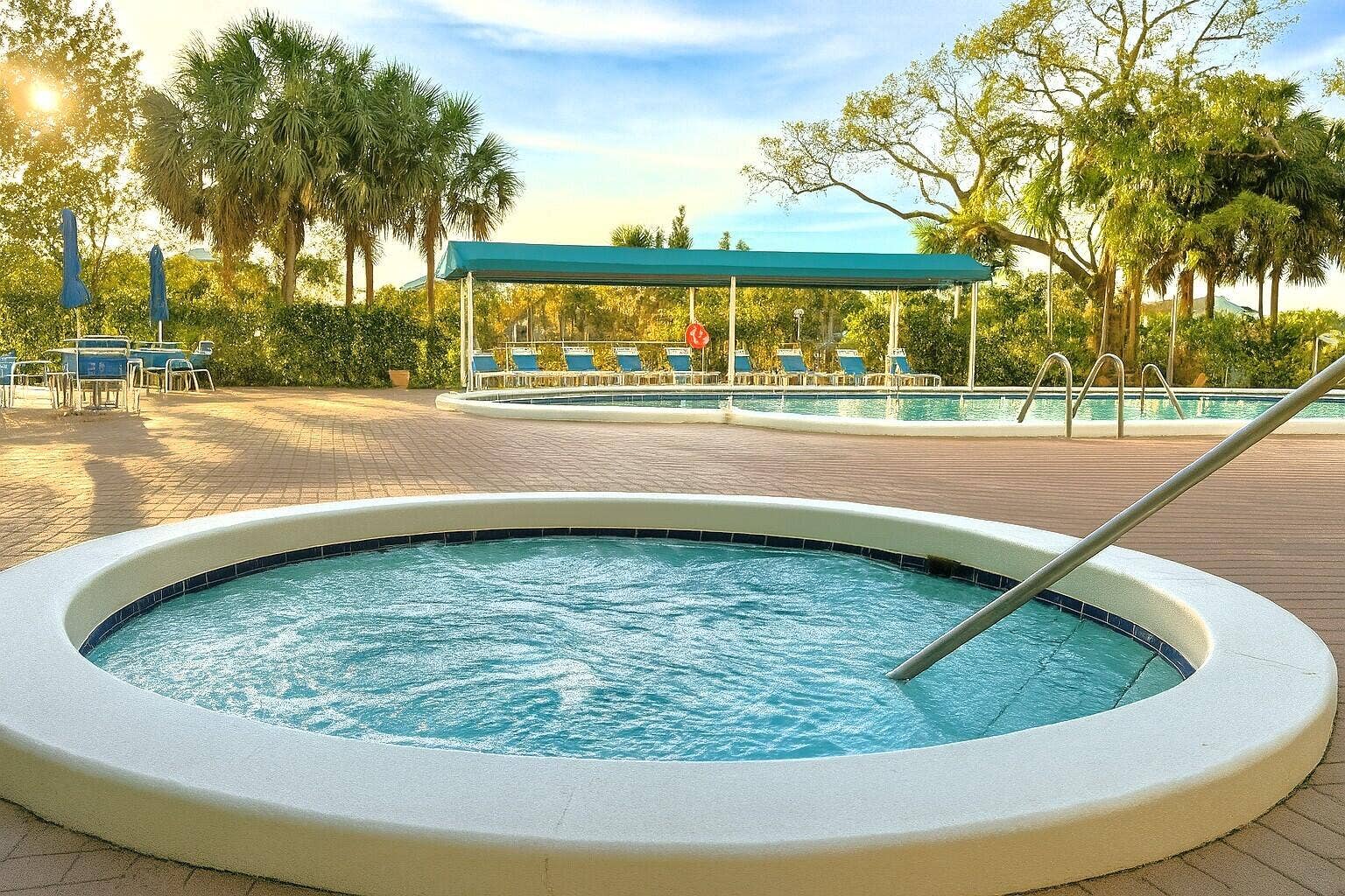 3850 Washington Street, #215, Hollywood, FL 33021 Pool/spa
