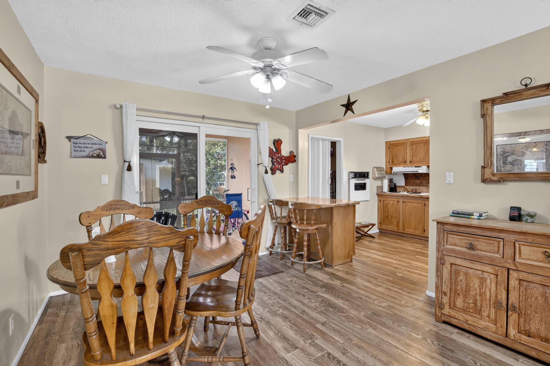 220 NW 48th Street, Oakland Park, FL 33309 11-print-_A7A9258