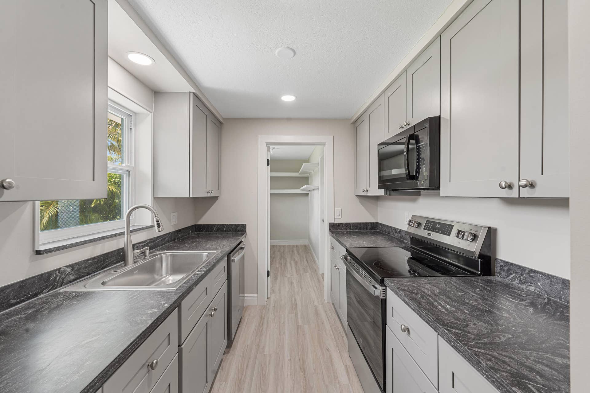 204 Circle E, Jupiter, Jupiter, FL 33458 28_26
