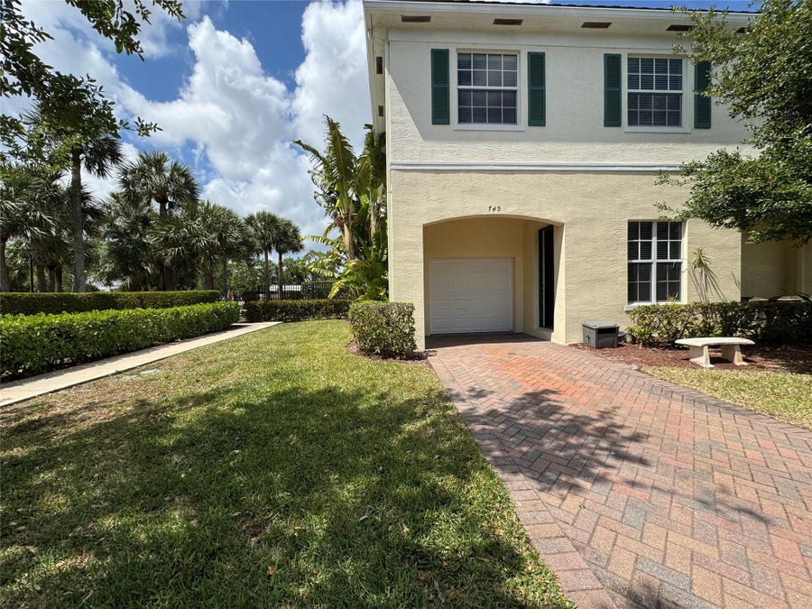 Property photo for 749 SW 3rd Avenue, Pompano Beach, FL