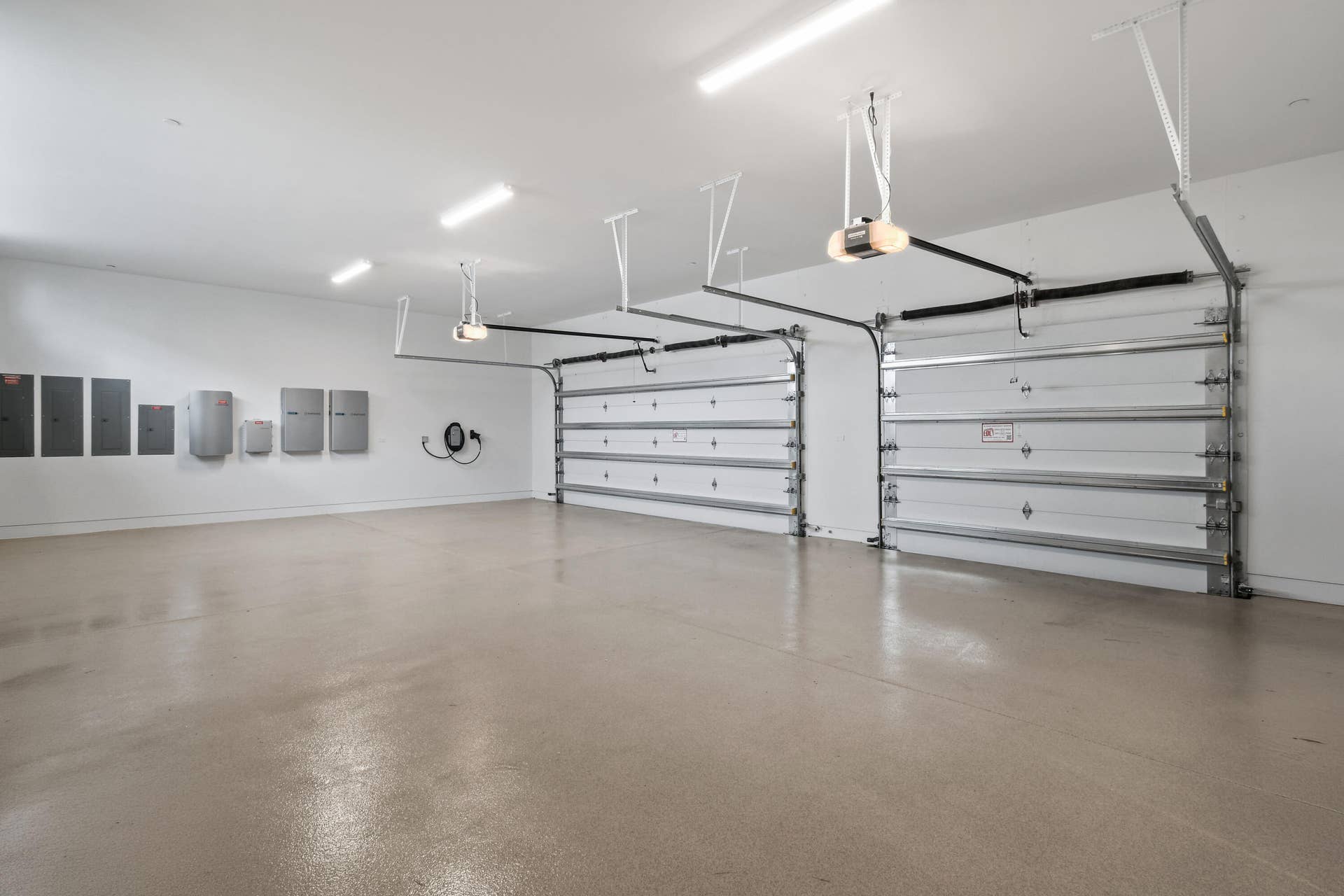 10959 Monte Rosa Drive, Palm Beach Gardens, FL 33412 Garage
