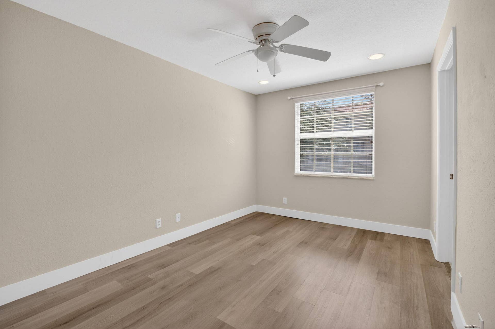 1418 W Wickham Circle, #B, Delray Beach, FL 33445 15-web-or-mls-DSC_5011
