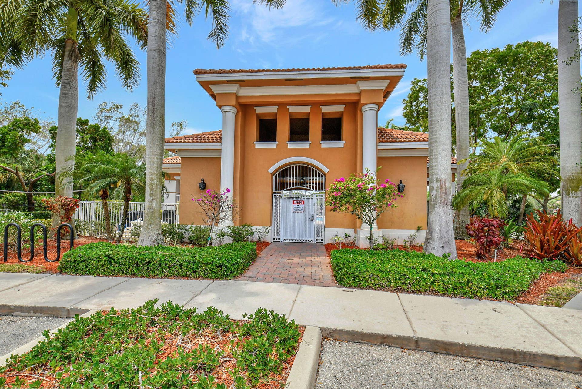 1418 W Wickham Circle, #B, Delray Beach, FL 33445 48-web-or-mls-DSC_0975