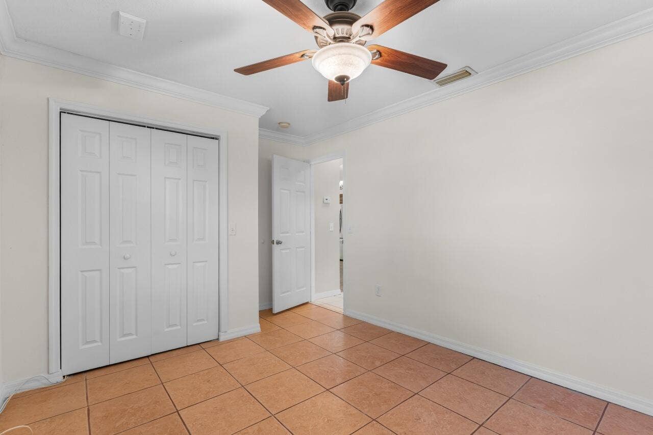 Third bedroom photo 2