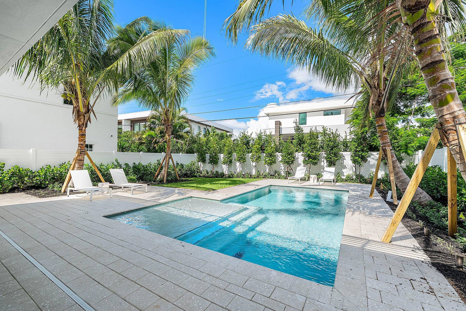 721 Lake Avenue N, Delray Beach, FL 33483 52