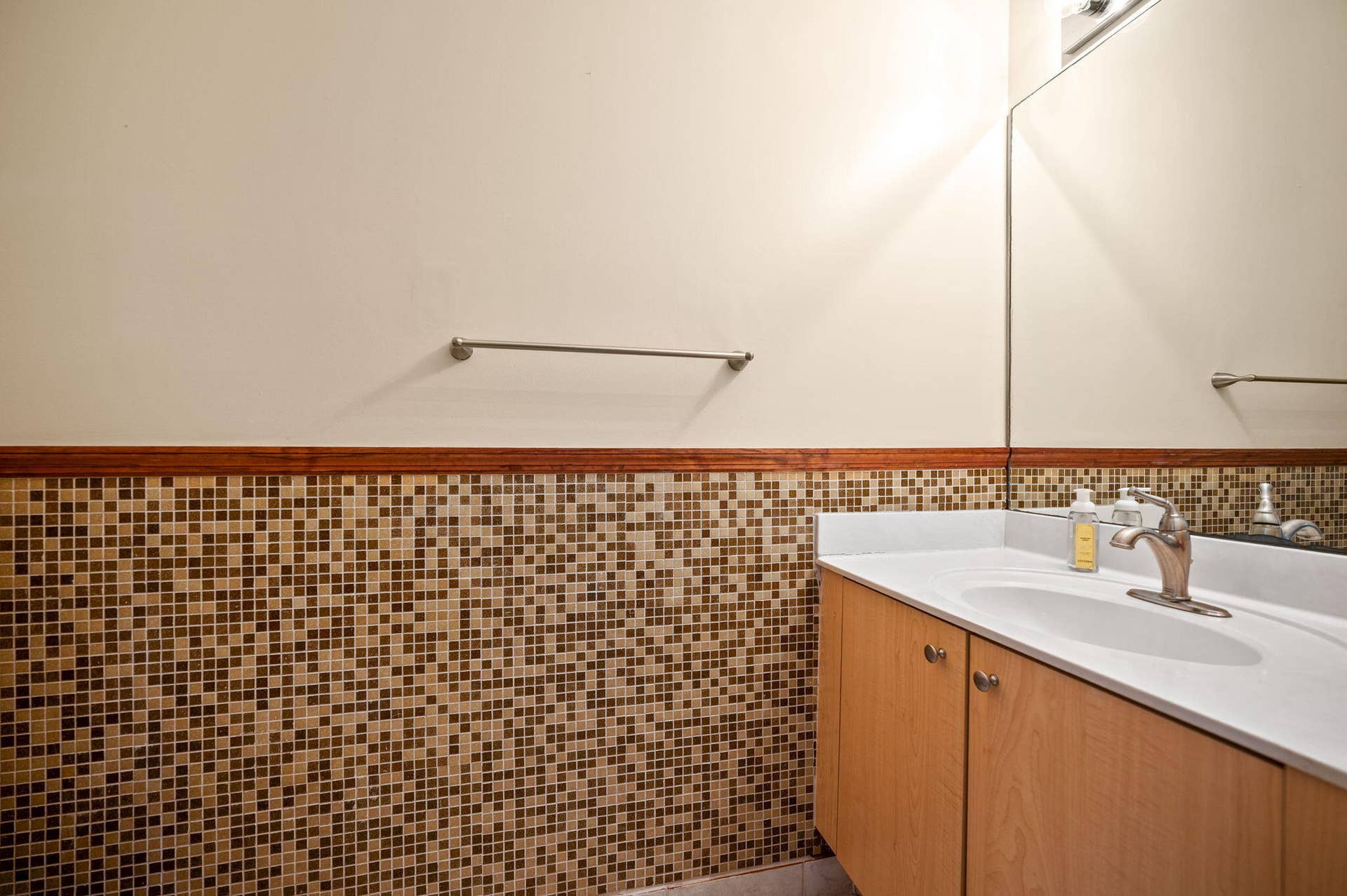 10-web-or-mls-4212-vineyard-cir