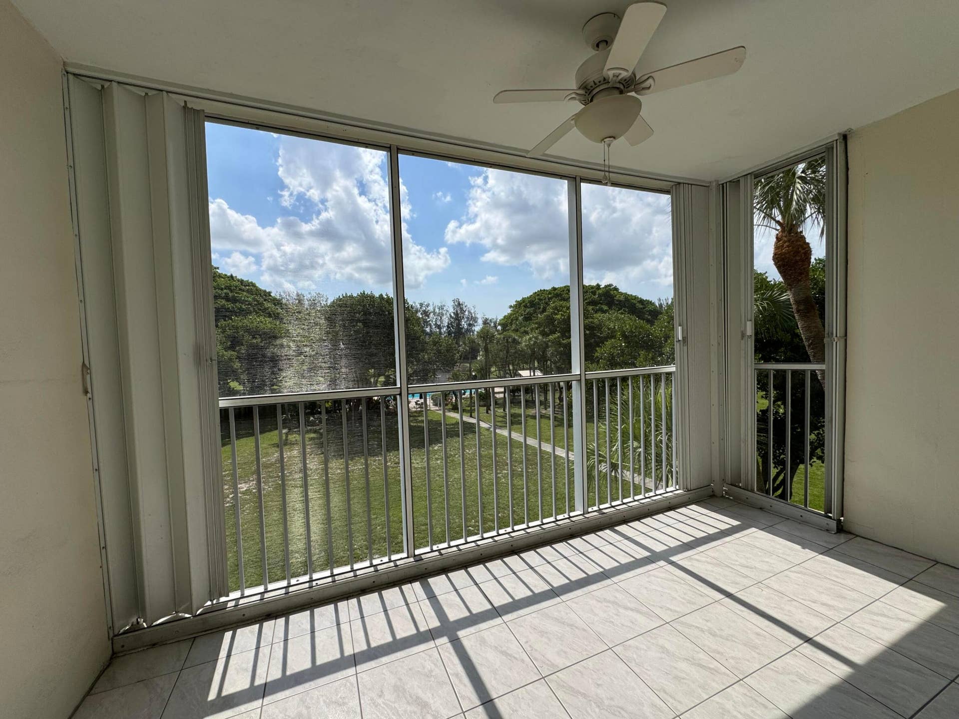2650 S Course Drive, #407, Pompano Beach, FL 33069 IMG_5752