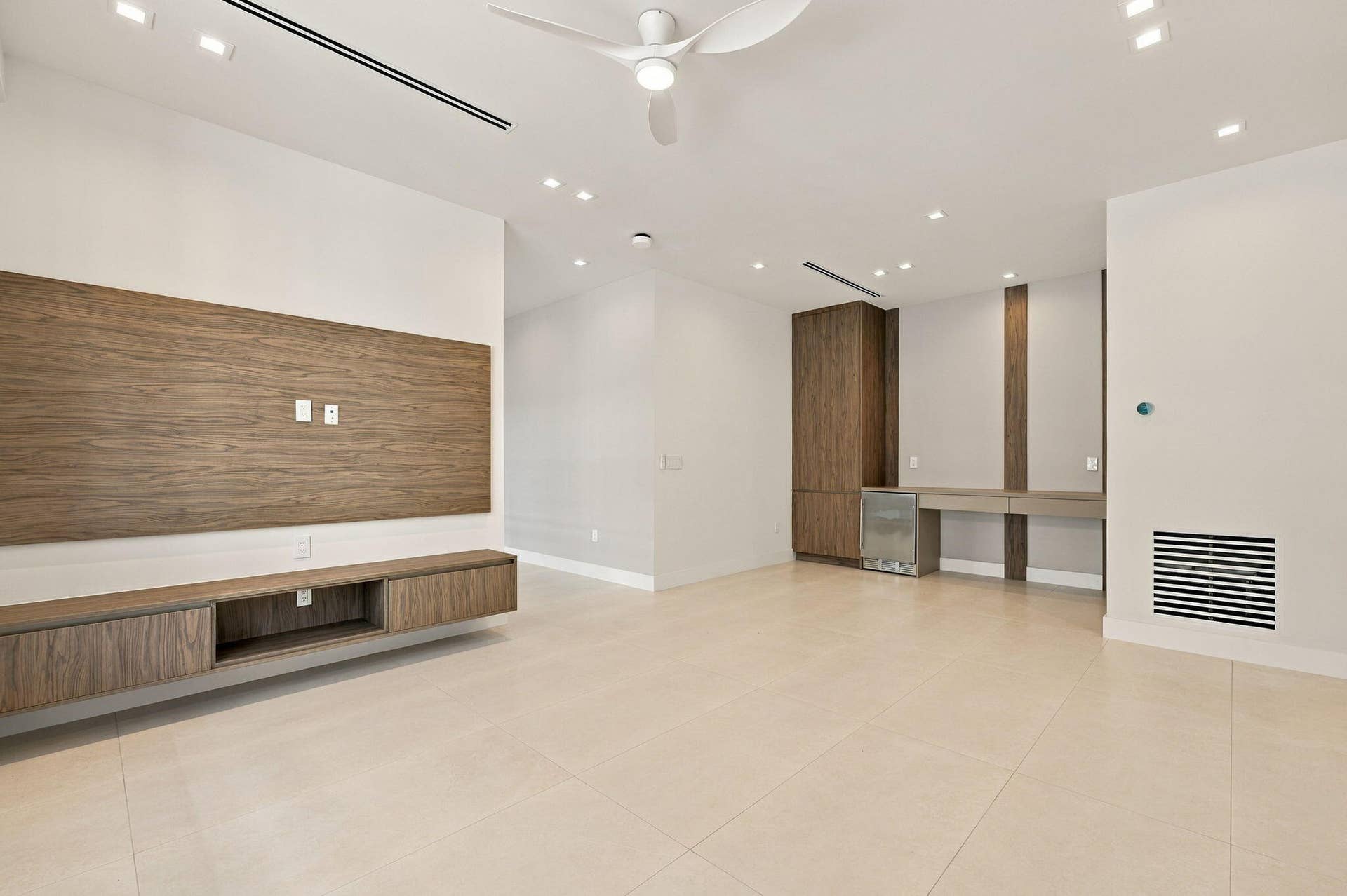 20-web-or-mls-1015-ne-3rd-st