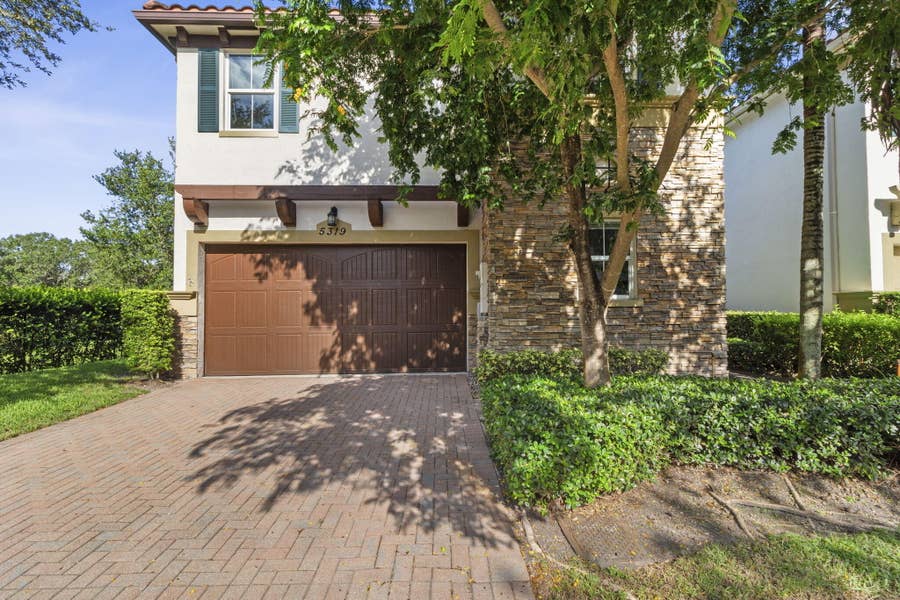 Property photo for 5319 Falcon Trail, Davie, FL