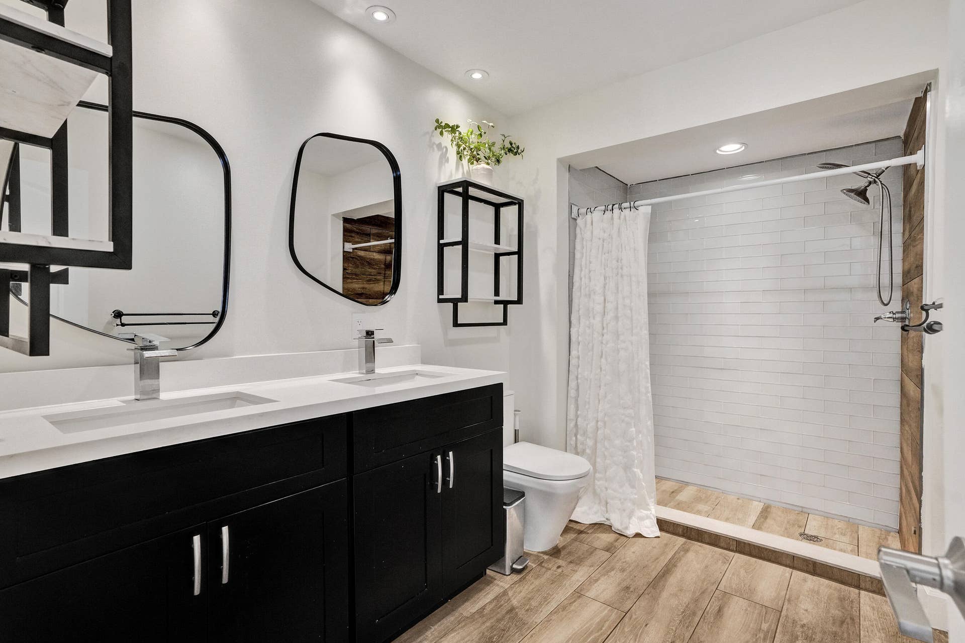 5830 NE 21st Terrace, Fort Lauderdale, FL 33308 DSC09753