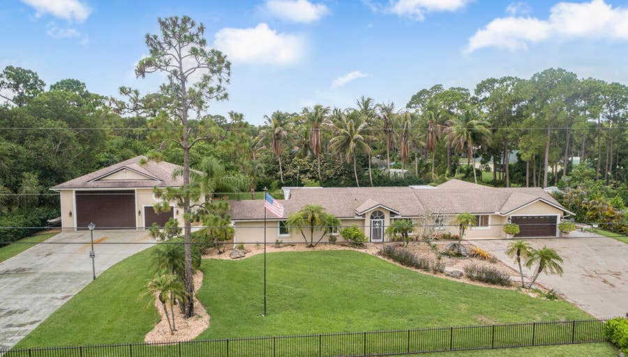 Property photo for 13676 N 85th Road N, West Palm Beach, FL