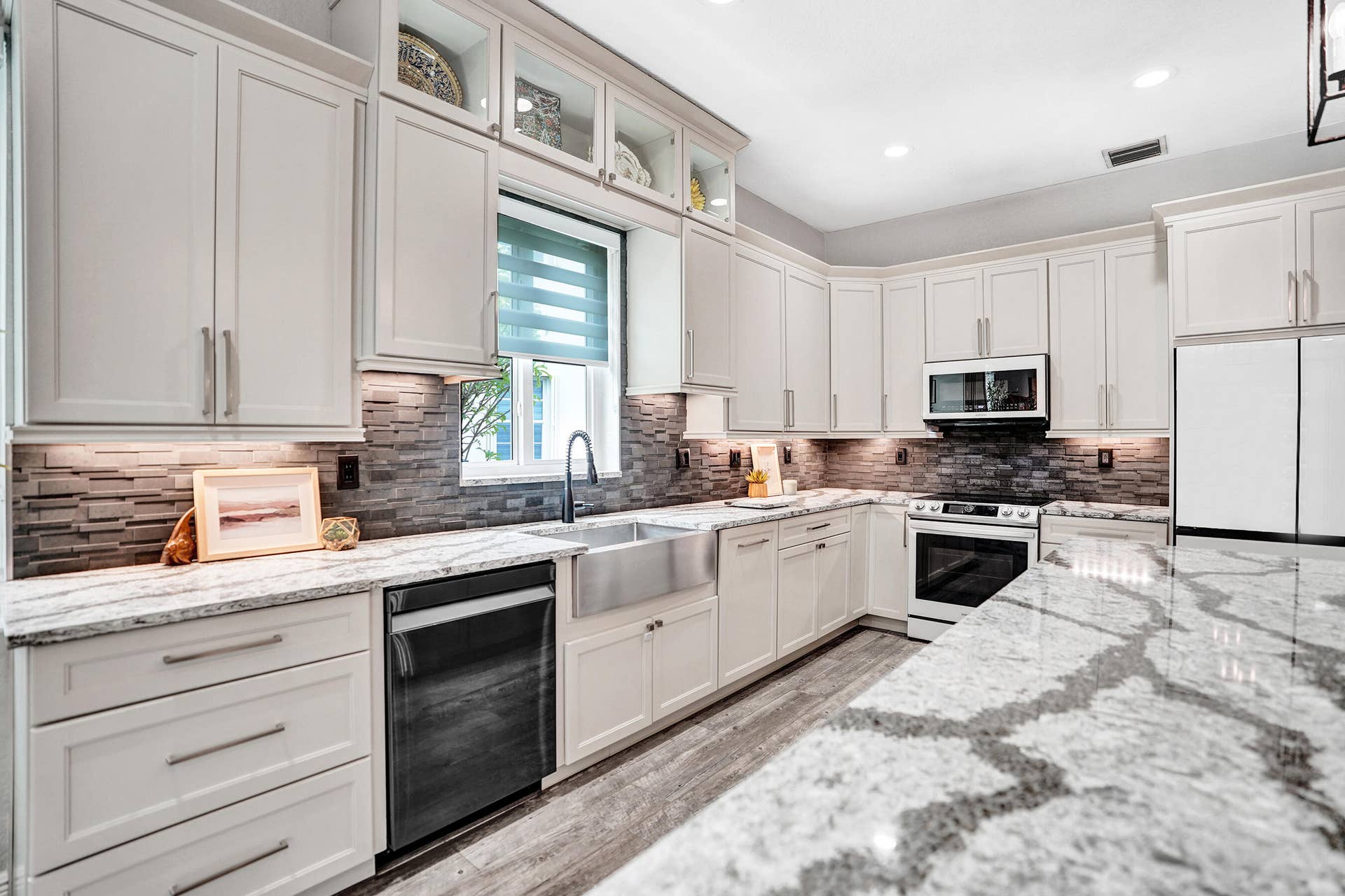 706 Tulip Circle, Weston, FL 33327 DSC07114