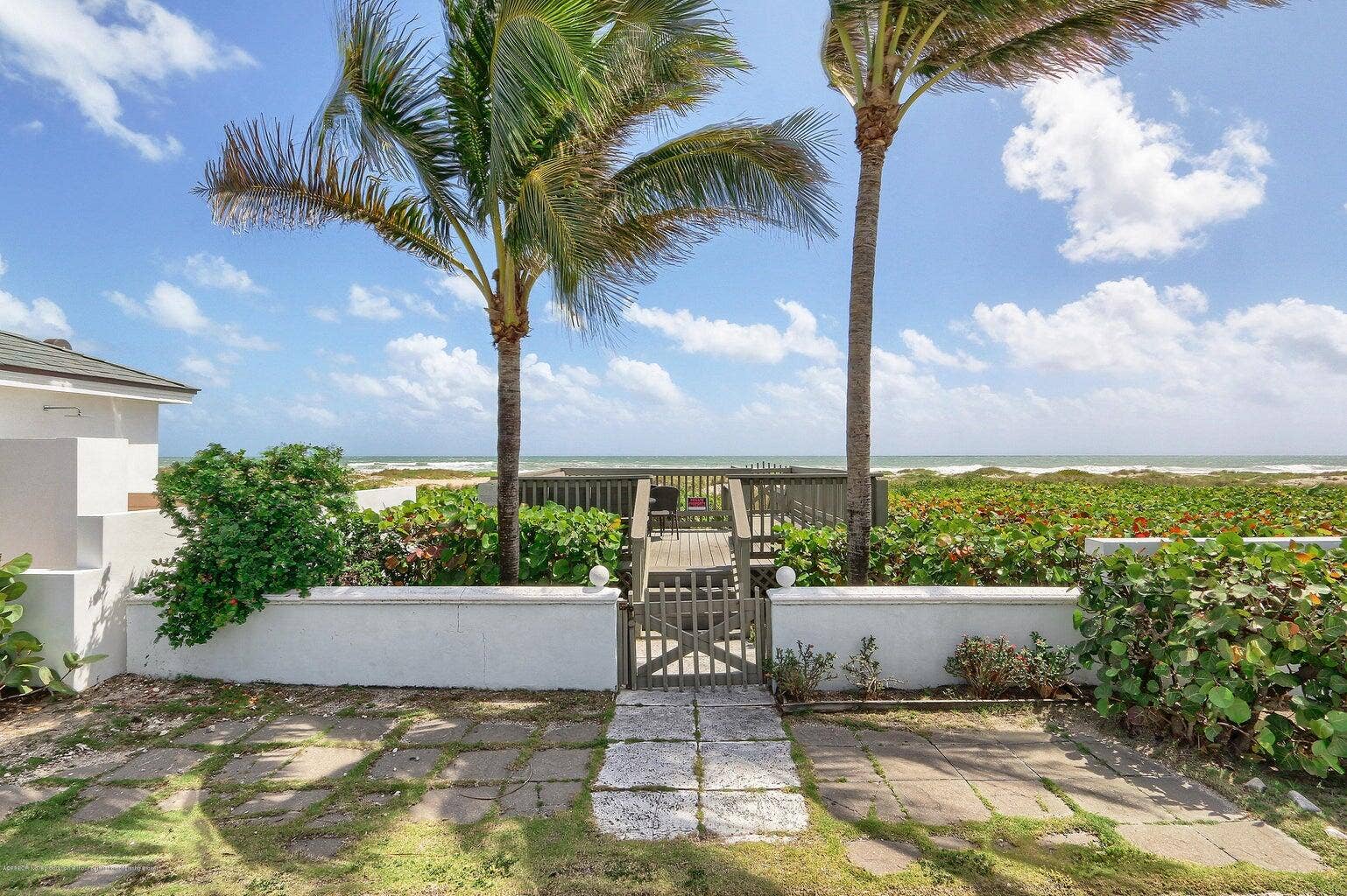 1426 N Ocean Boulevard, Palm Beach, FL 33480 1431 Beach Parcel