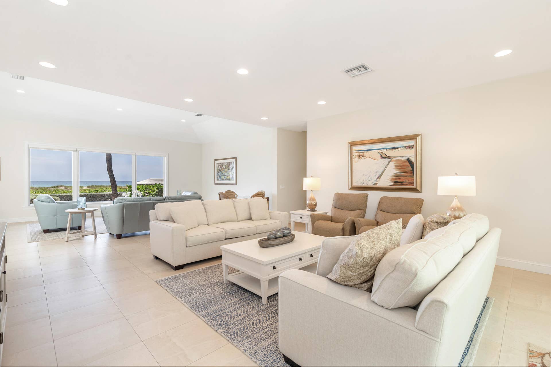 1426 N Ocean Boulevard, Palm Beach, FL 33480 1426 living room