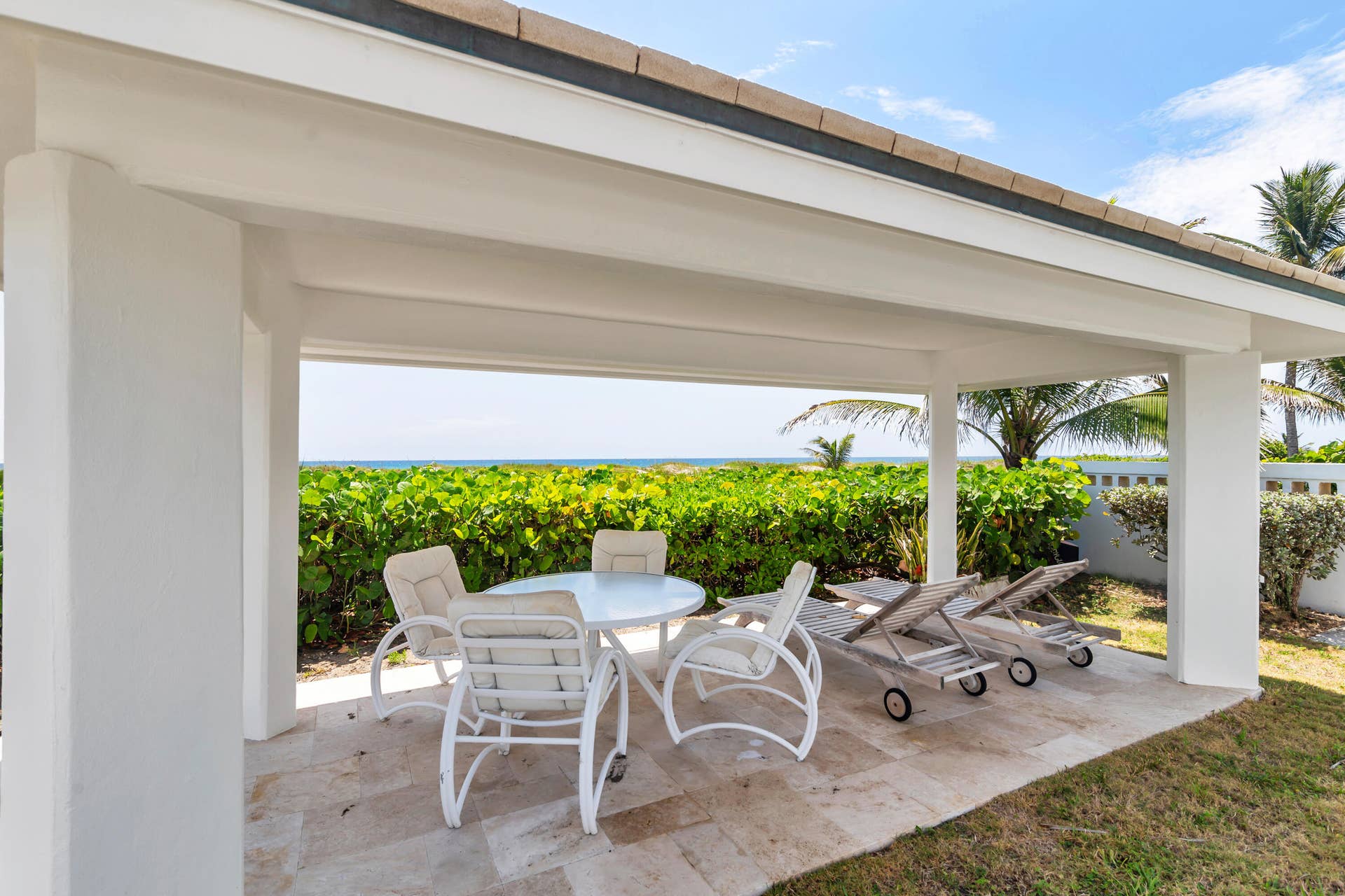 1426 N Ocean Boulevard, Palm Beach, FL 33480 1426 Beach Cabana