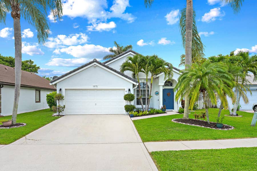 Property photo for 1875 Oak Berry Circle, Wellington, FL