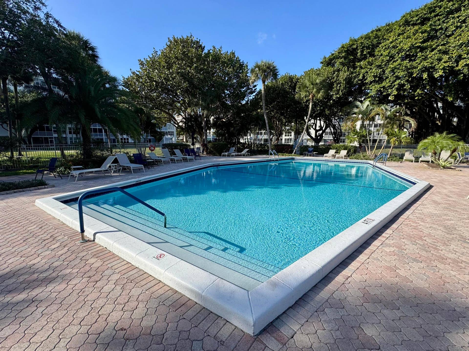 2601 S Course Drive, #401, Pompano Beach, FL 33069 IMG_9067