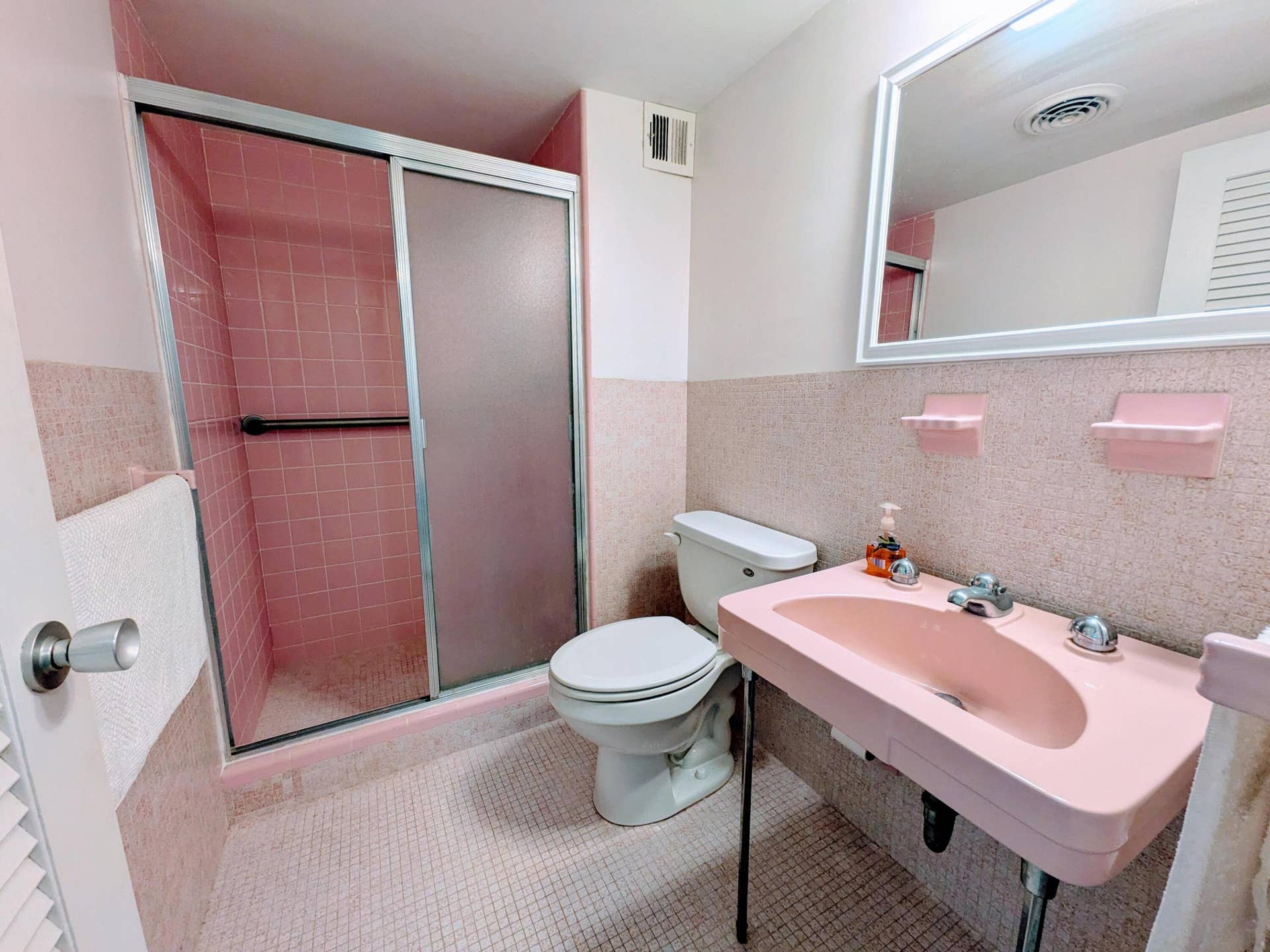 3600 Galt Ocean Drive, #4c, Fort Lauderdale, FL 33308 Second bath