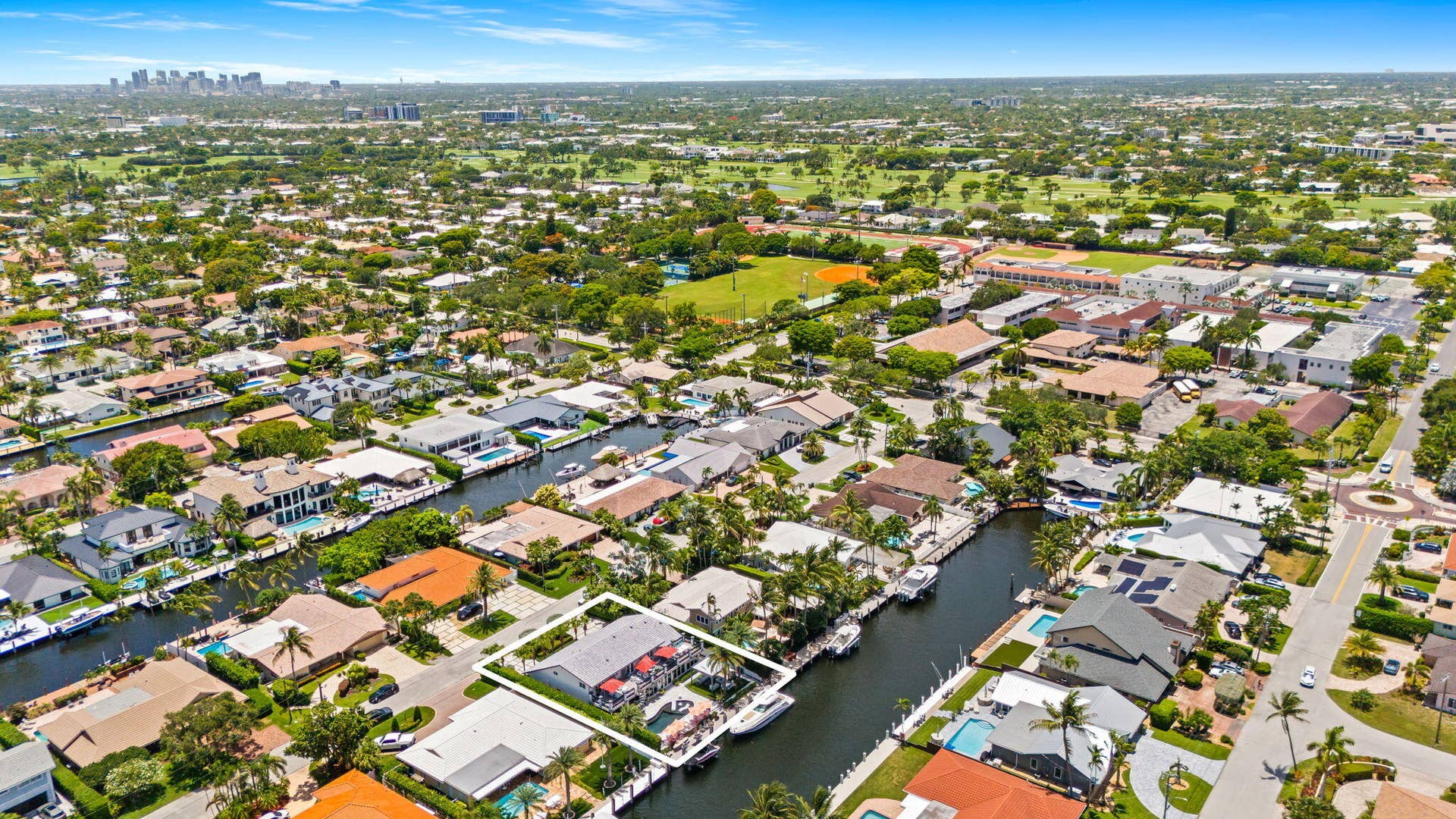 3051 NE 46th Street, Fort Lauderdale, FL 33308 5-web-or-mls-DJI_20260619133005_0375_D