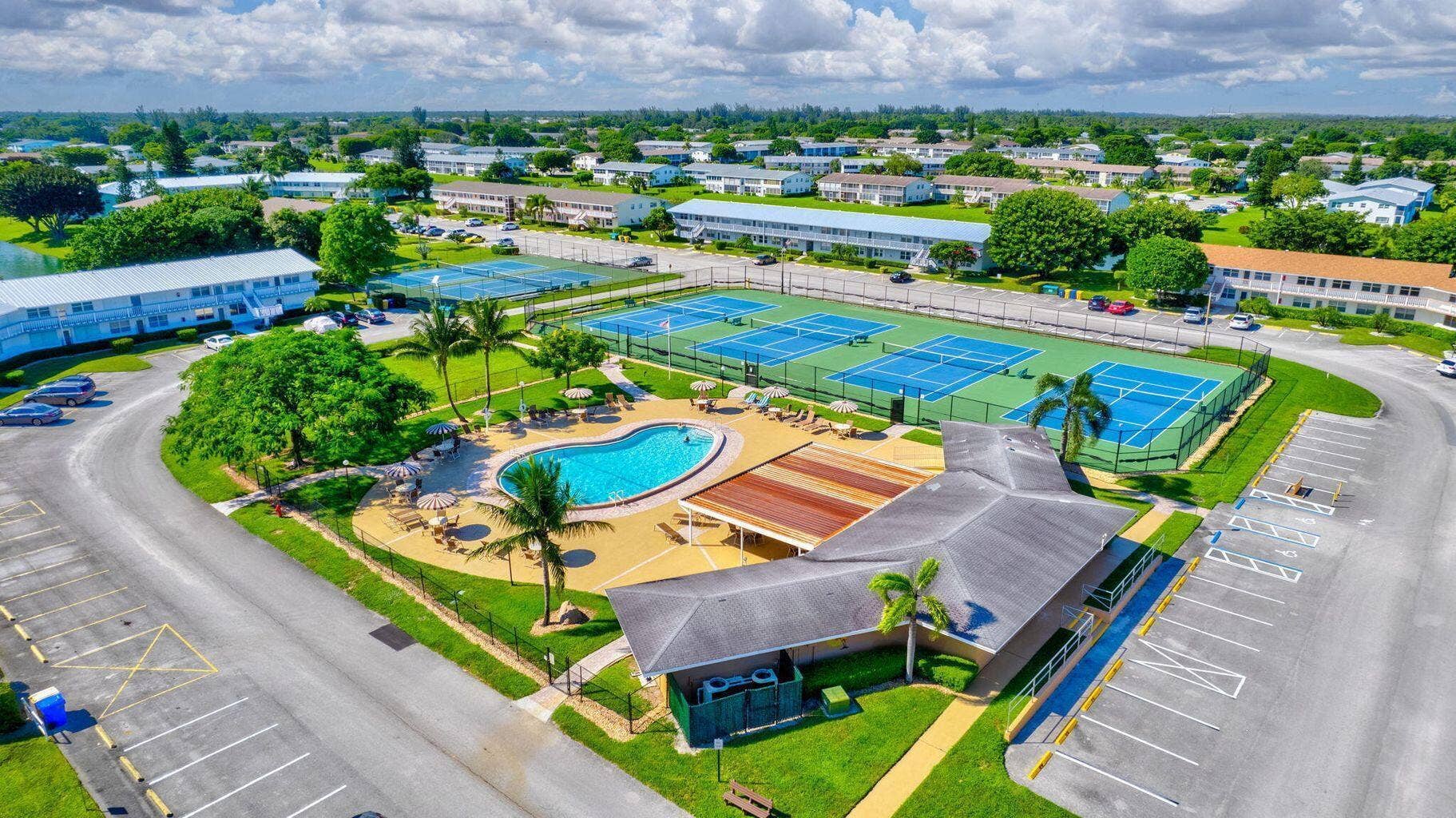 127 Chatham F, West Palm Beach, FL 33417 somerset sports