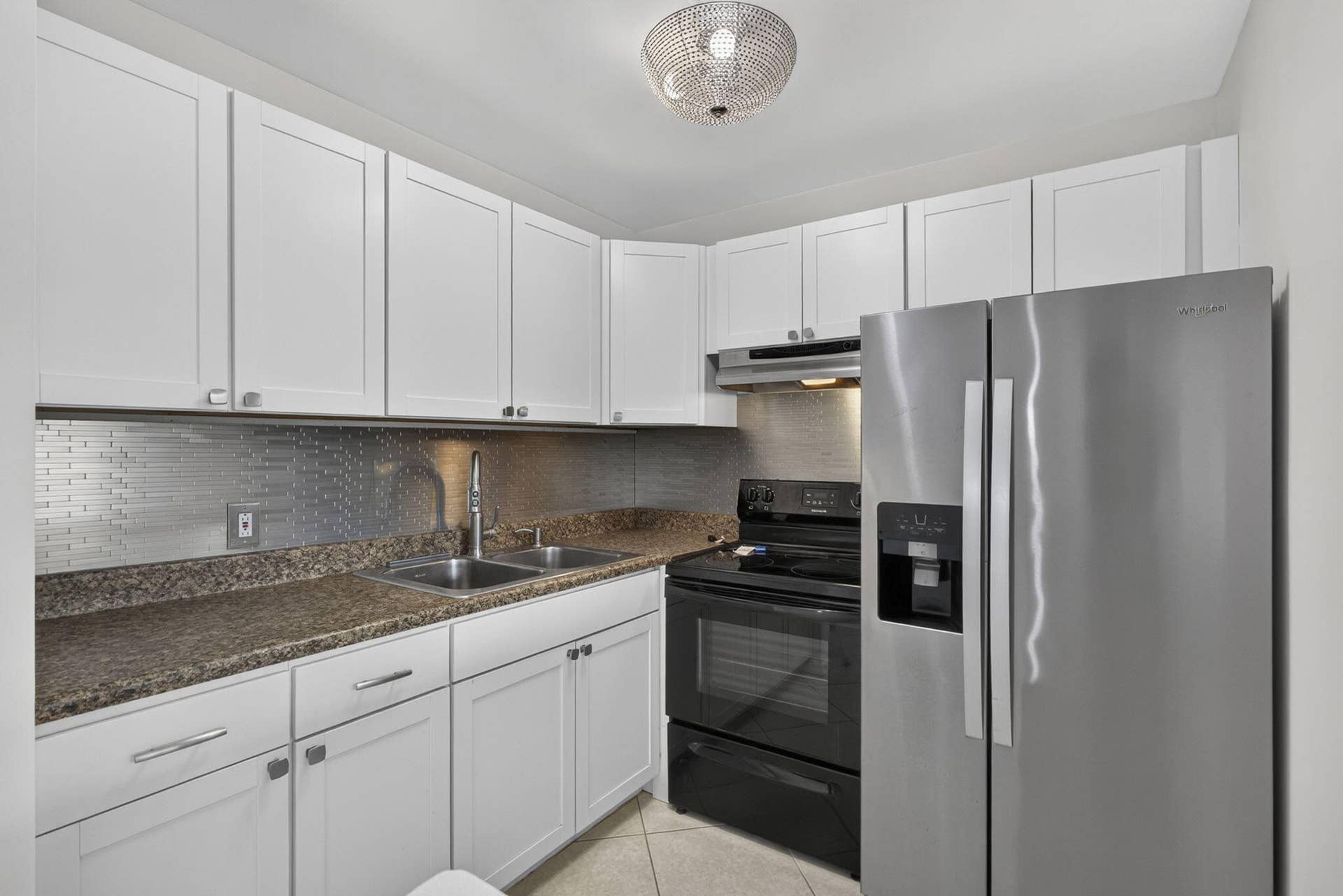 127 Chatham F, West Palm Beach, FL 33417 17-web-or-mls-BS1A5681
