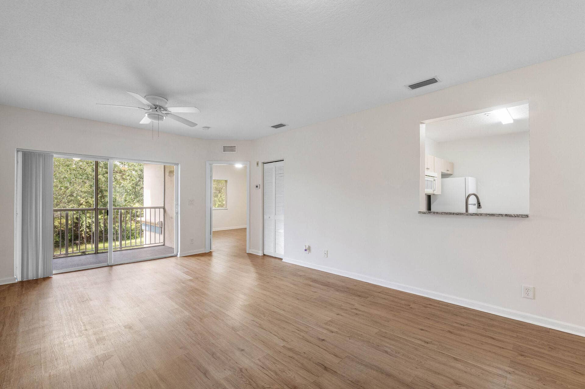 1161 Golden Lakes Boulevard, #1325, West Palm Beach, FL 33411 social area