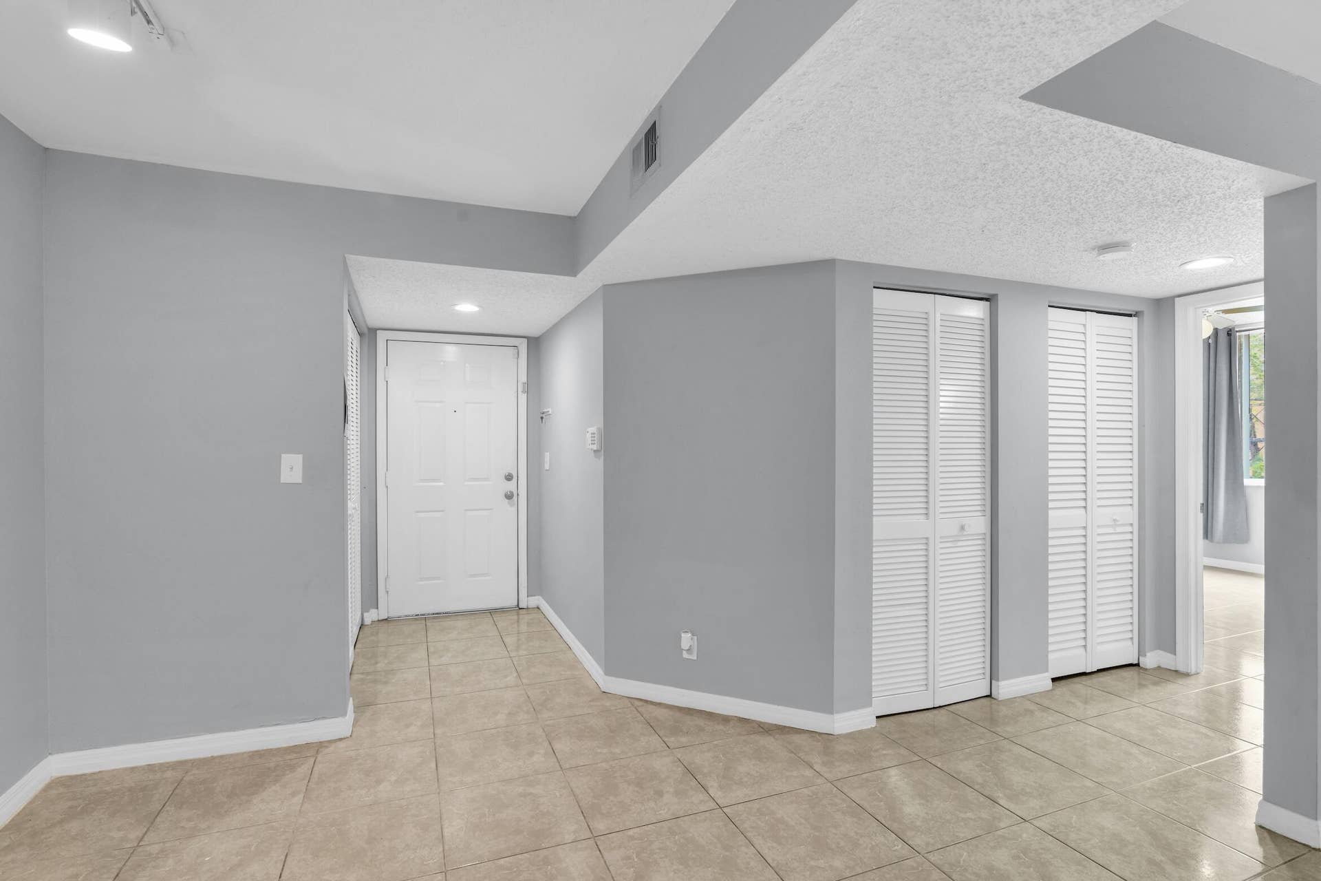 3995 W McNab Rd Pompano Beach --4