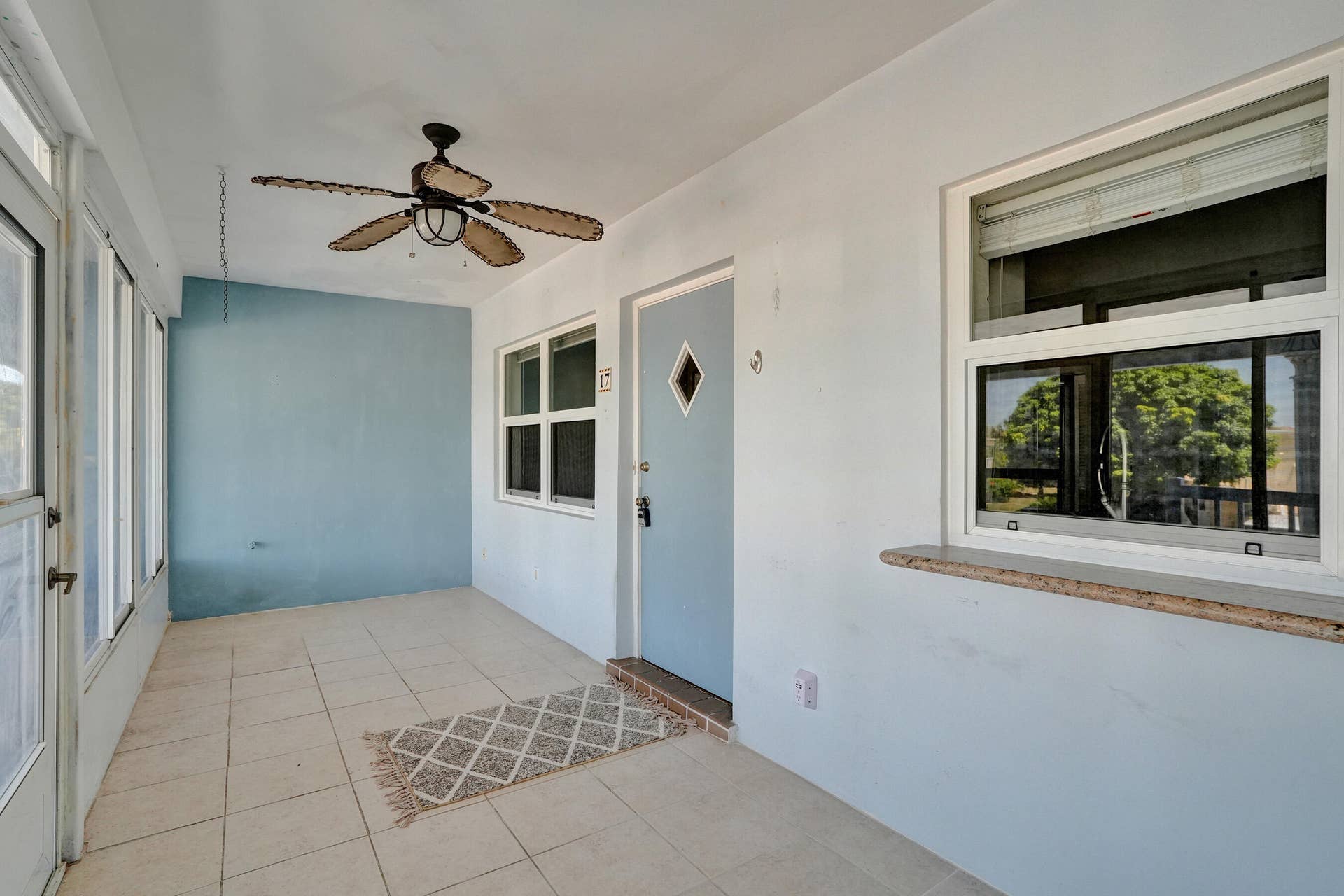 2734 NE 27th Court, #17, Lighthouse Point, FL 33064 DSC01400