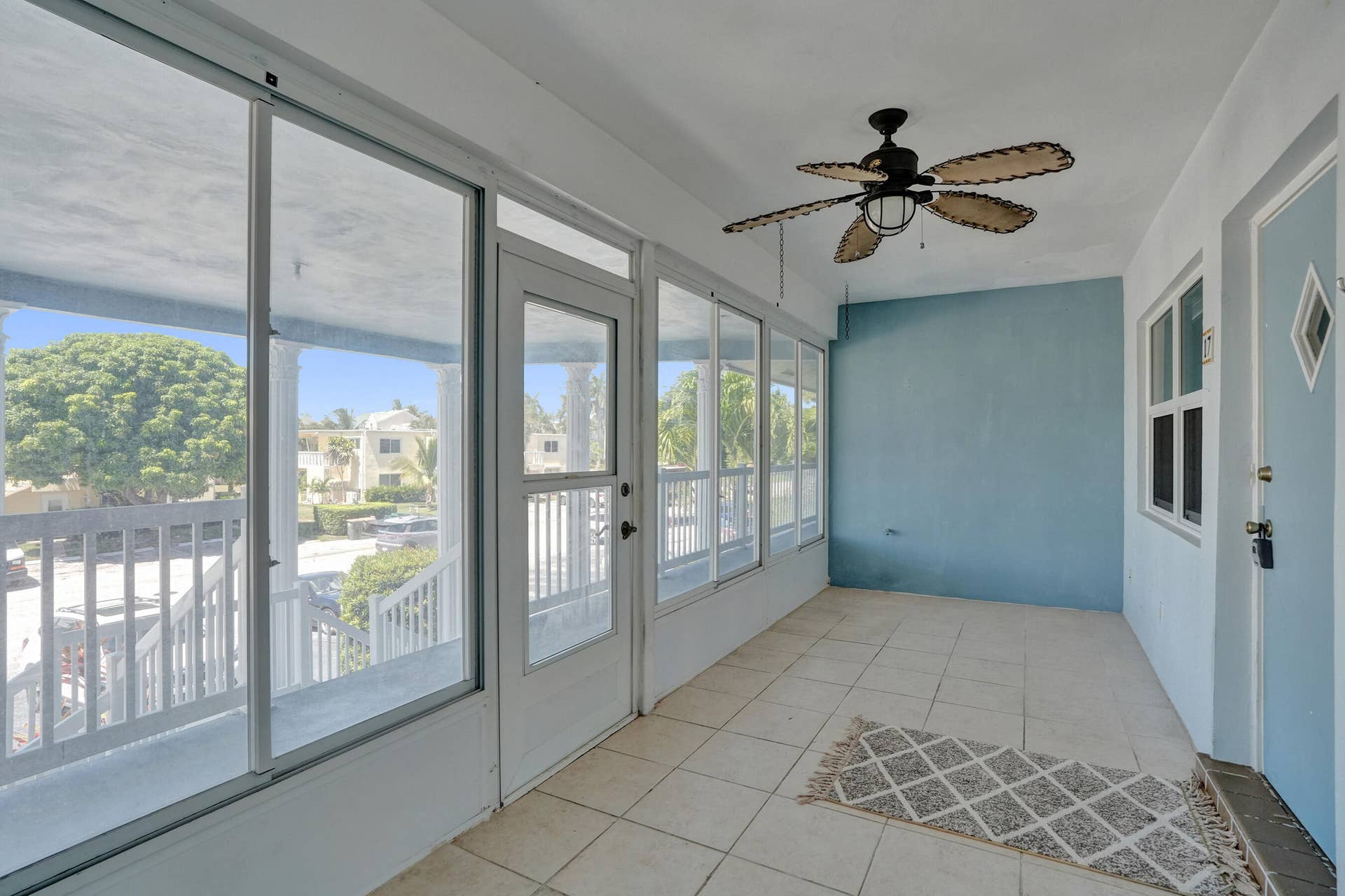 2734 NE 27th Court, #17, Lighthouse Point, FL 33064 DSC01403