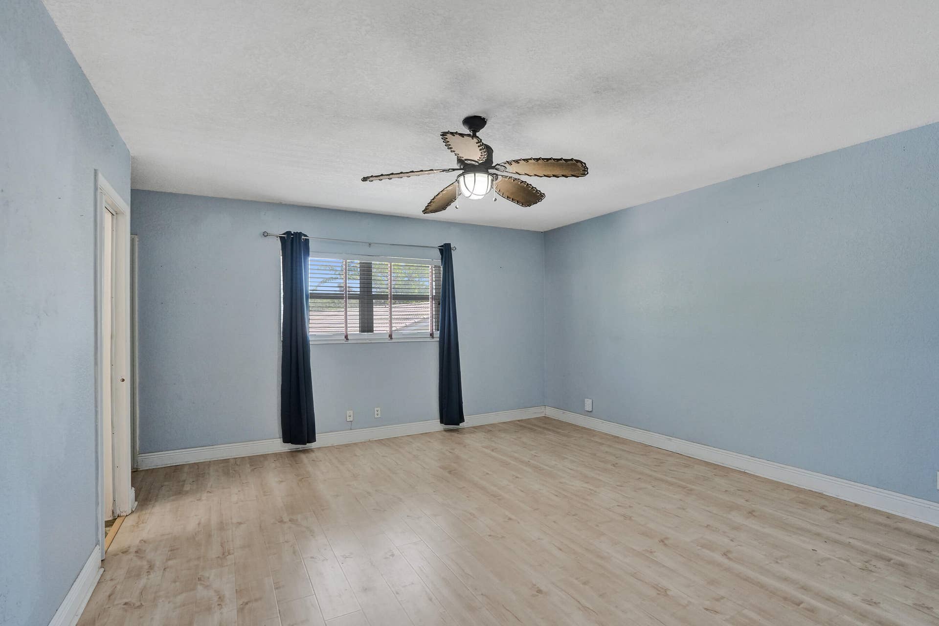 2734 NE 27th Court, #17, Lighthouse Point, FL 33064 DSC01451