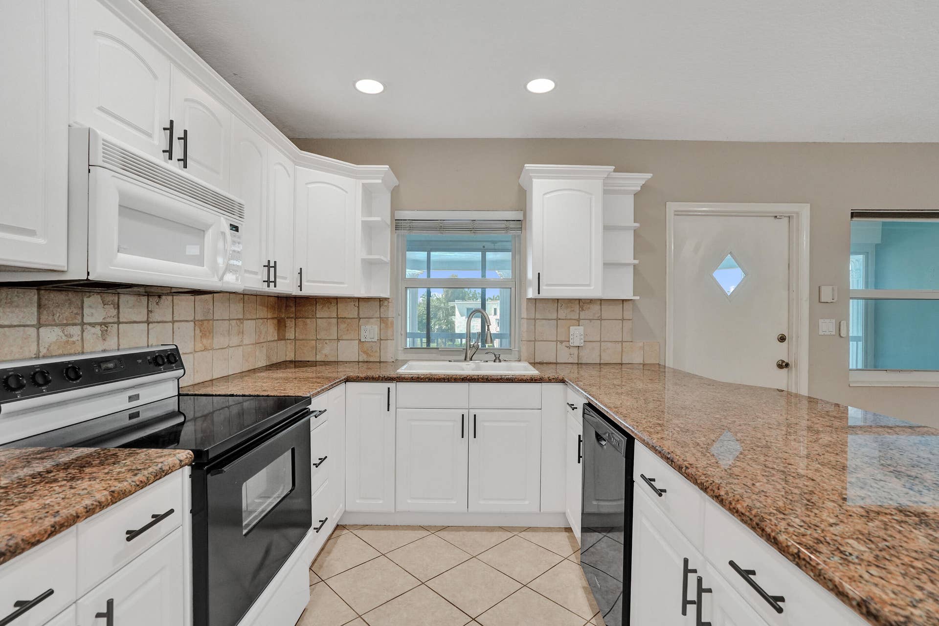 2734 NE 27th Court, #17, Lighthouse Point, FL 33064 DSC01439