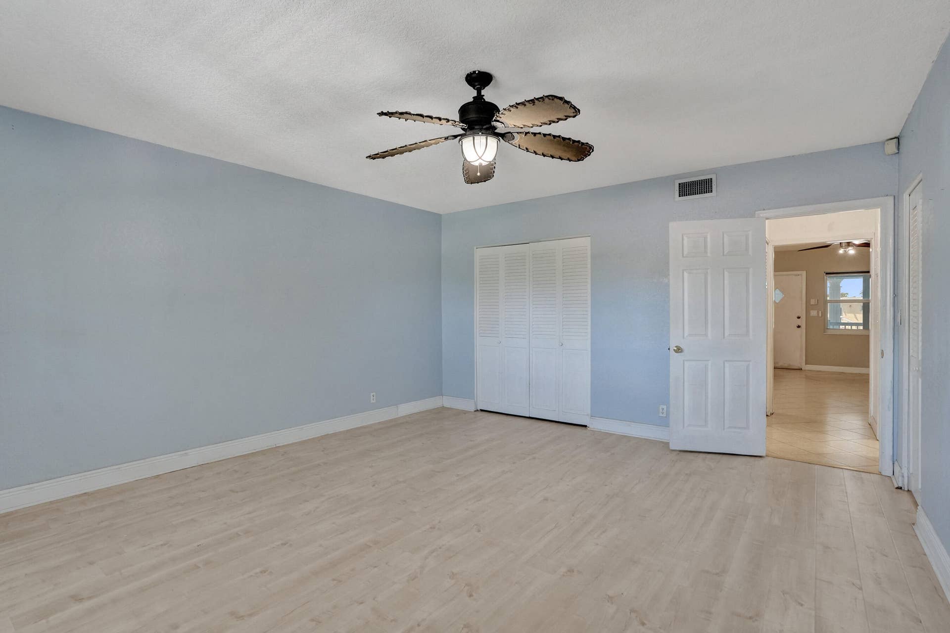 2734 NE 27th Court, #17, Lighthouse Point, FL 33064 DSC01469