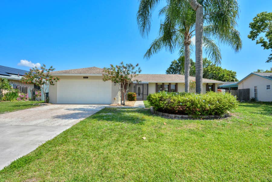 Property photo for 943 SE Browning Avenue, Port St Lucie, FL