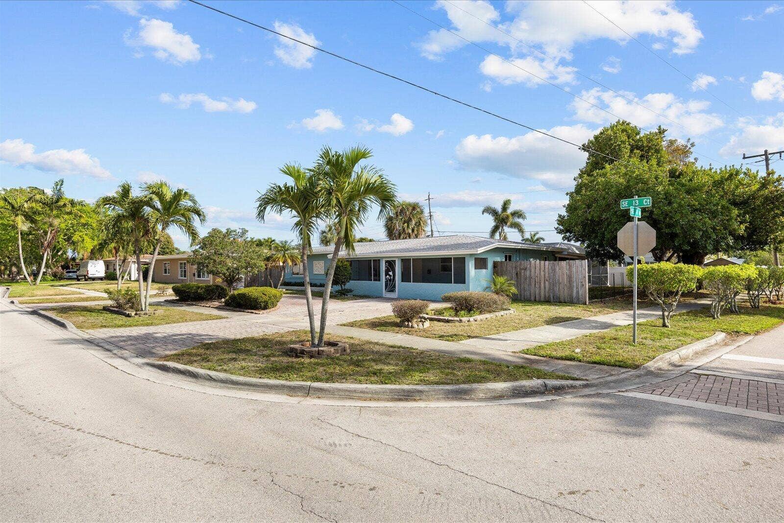 800 SE 13th Court, Deerfield Beach, FL 33441 36-800 in-36