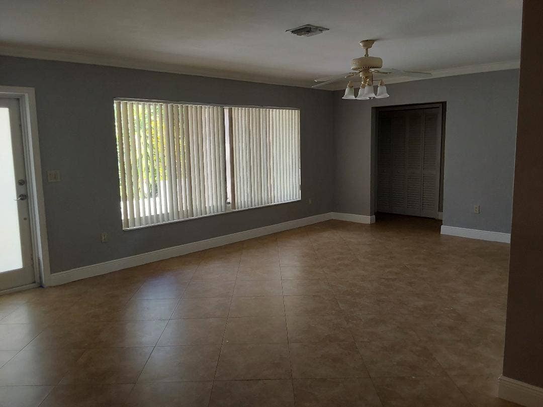 98 Seminole Lane, Boca Raton, FL 33487 98 Seminole 56