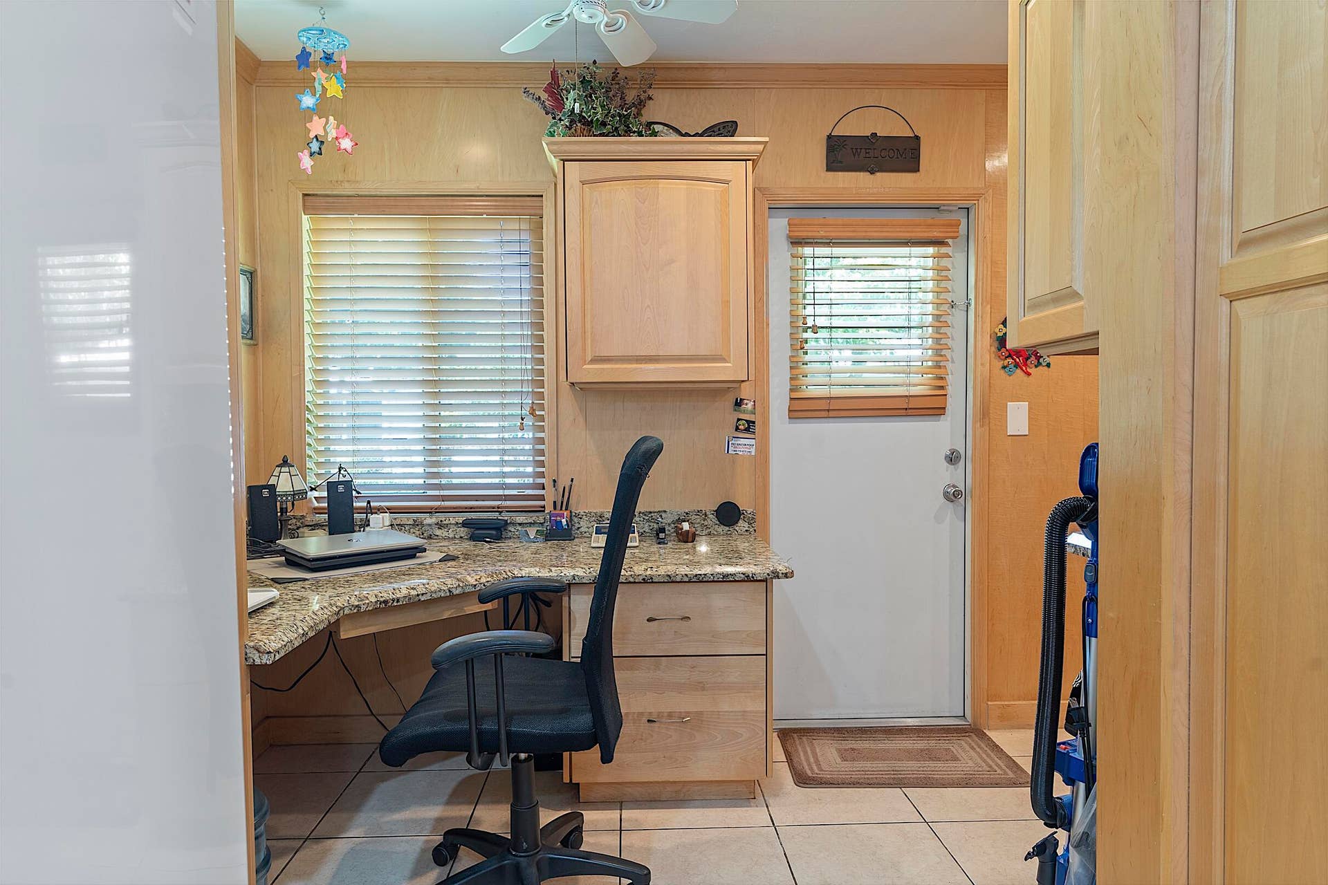521 SW 59th Avenue, Plantation, FL 33317 521 SW 59th st - - 033