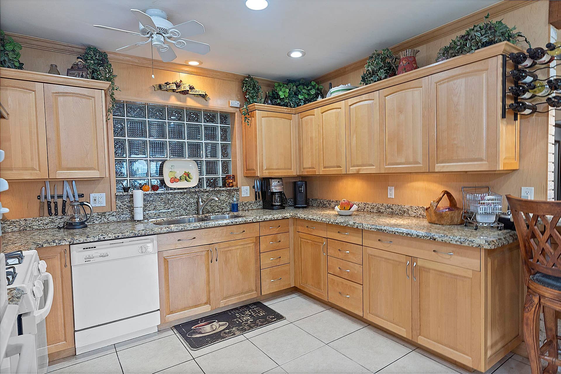 521 SW 59th Avenue, Plantation, FL 33317 521 SW 59th st - - 030