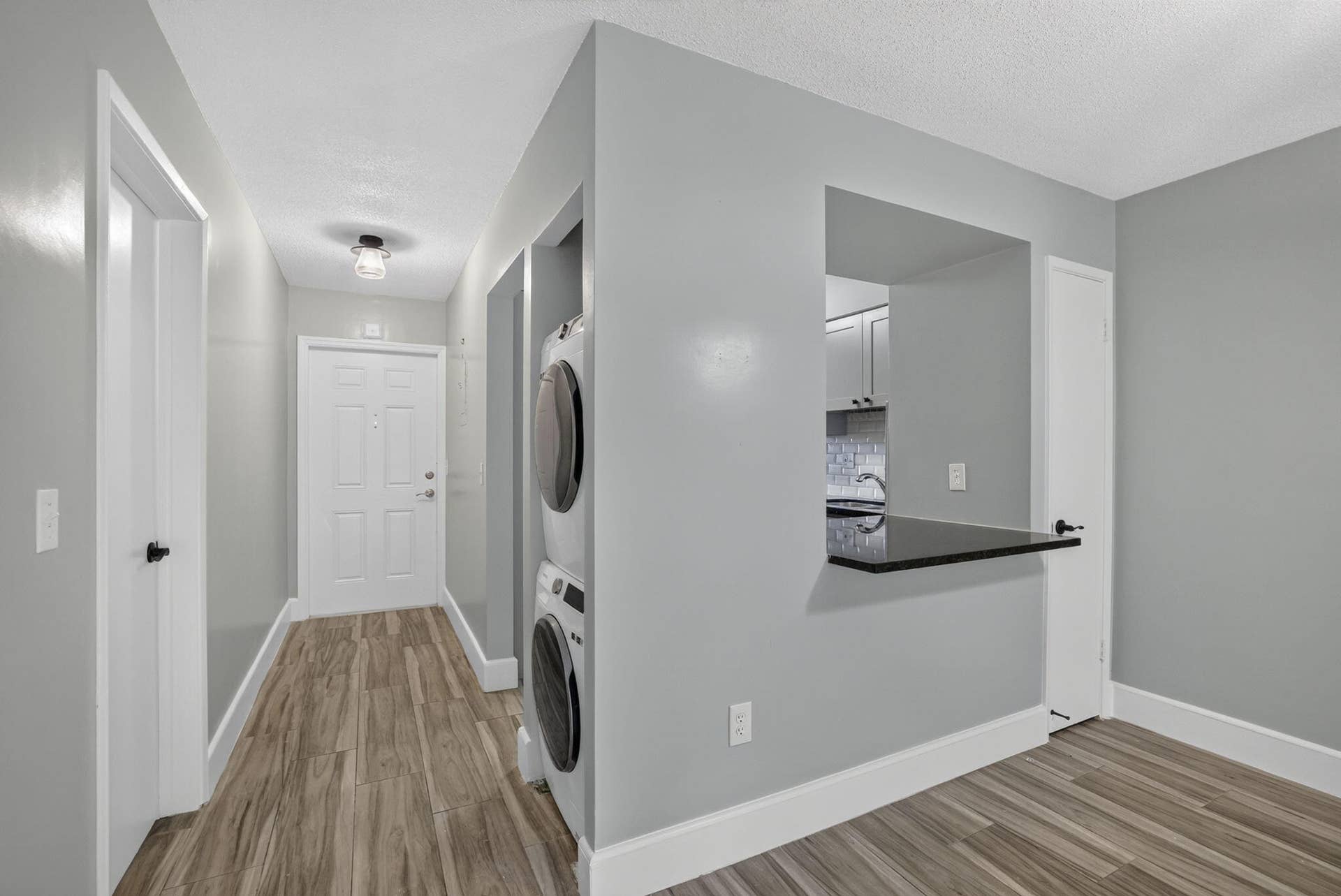 801 Pine Drive, #12, Pompano Beach, FL 33060 Breakfast Area
