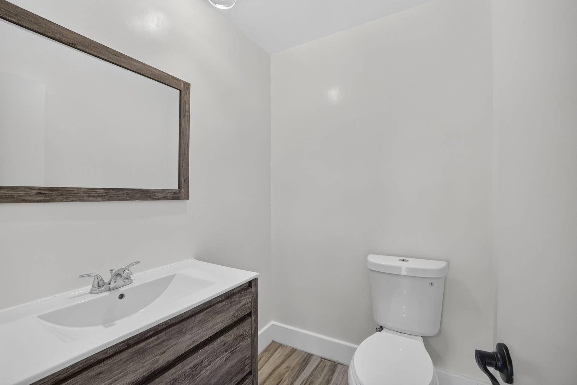 801 Pine Drive, #12, Pompano Beach, FL 33060 Powder Room