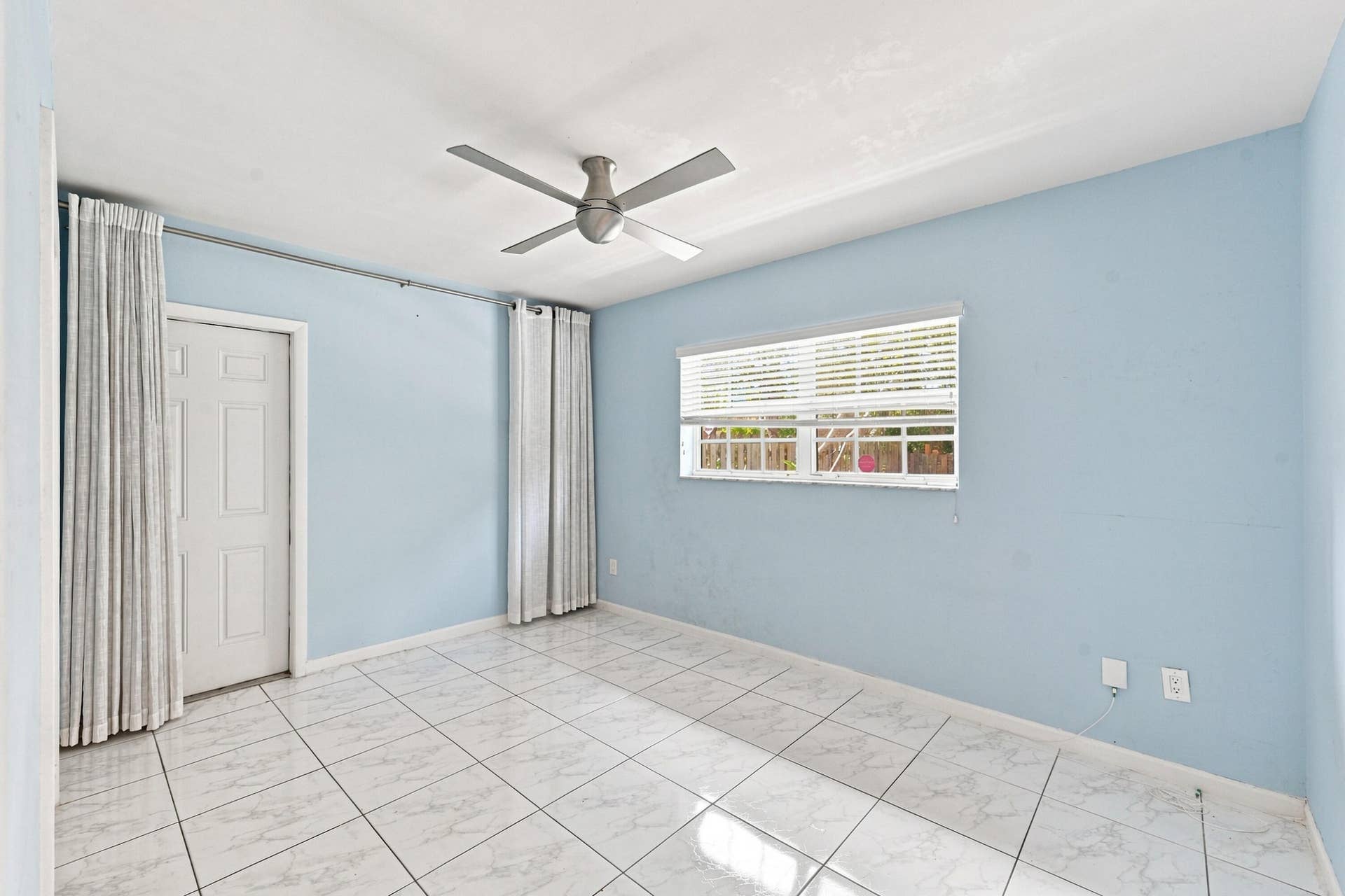 1412 NE 14th Place, Fort Lauderdale, FL 33304 27_dsc_4893