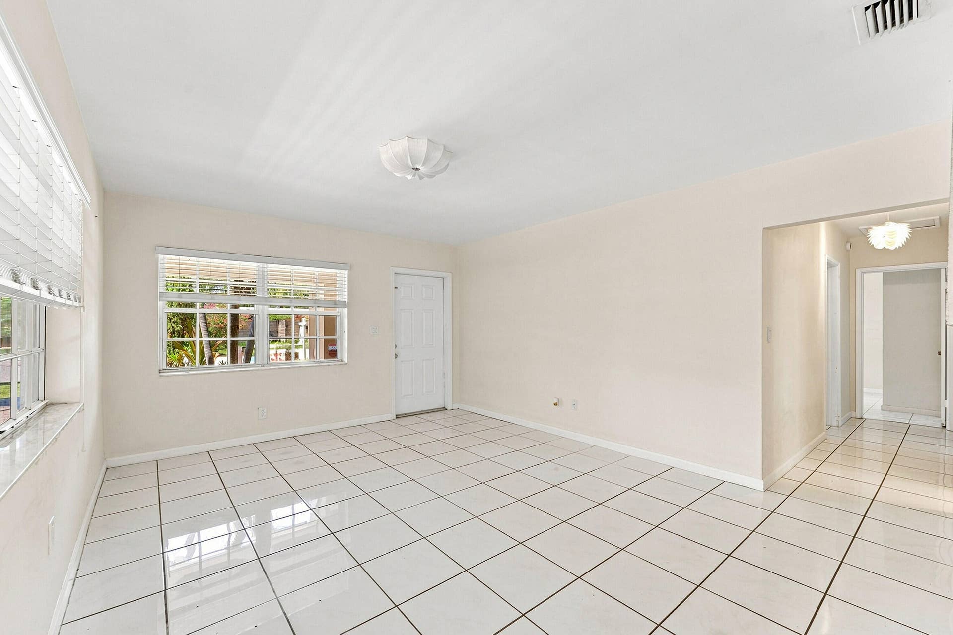 1412 NE 14th Place, Fort Lauderdale, FL 33304 09_dsc07234