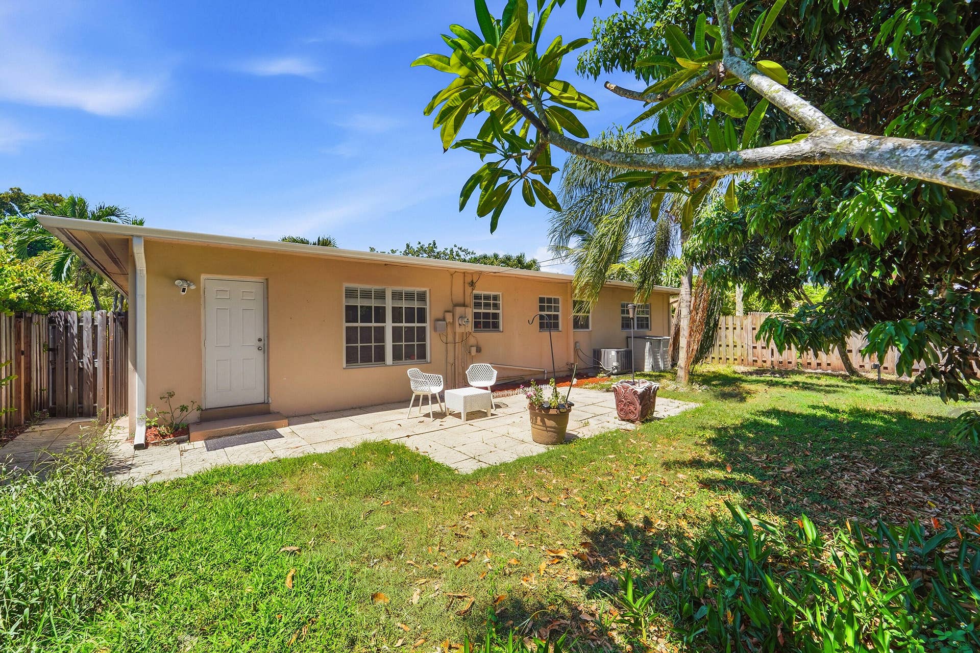 1412 NE 14th Place, Fort Lauderdale, FL 33304 39_dsc07210