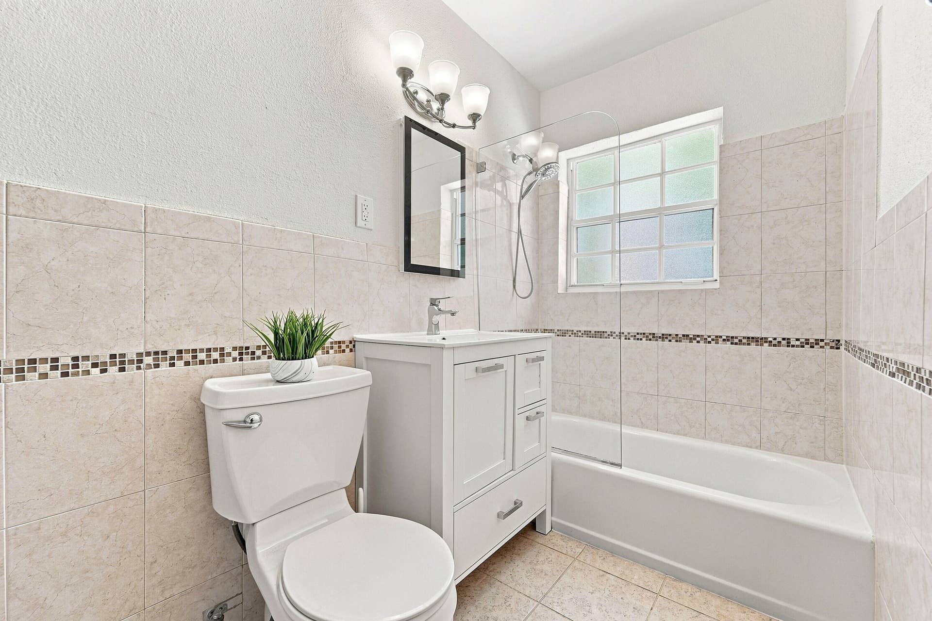 1412 NE 14th Place, Fort Lauderdale, FL 33304 14_dsc07274
