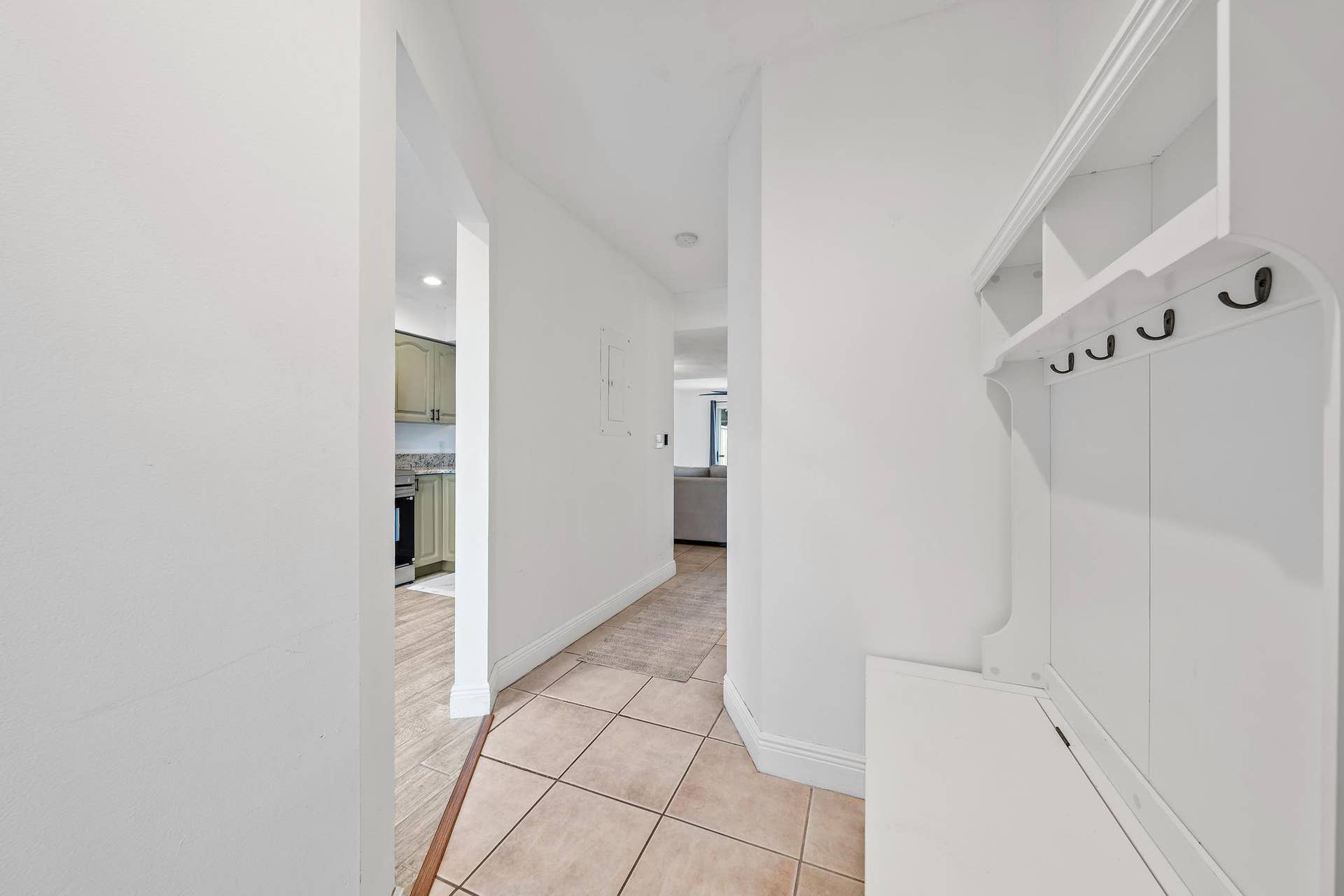 6158 Riverwalk Lane, #6, Jupiter, FL 33458 Entryway