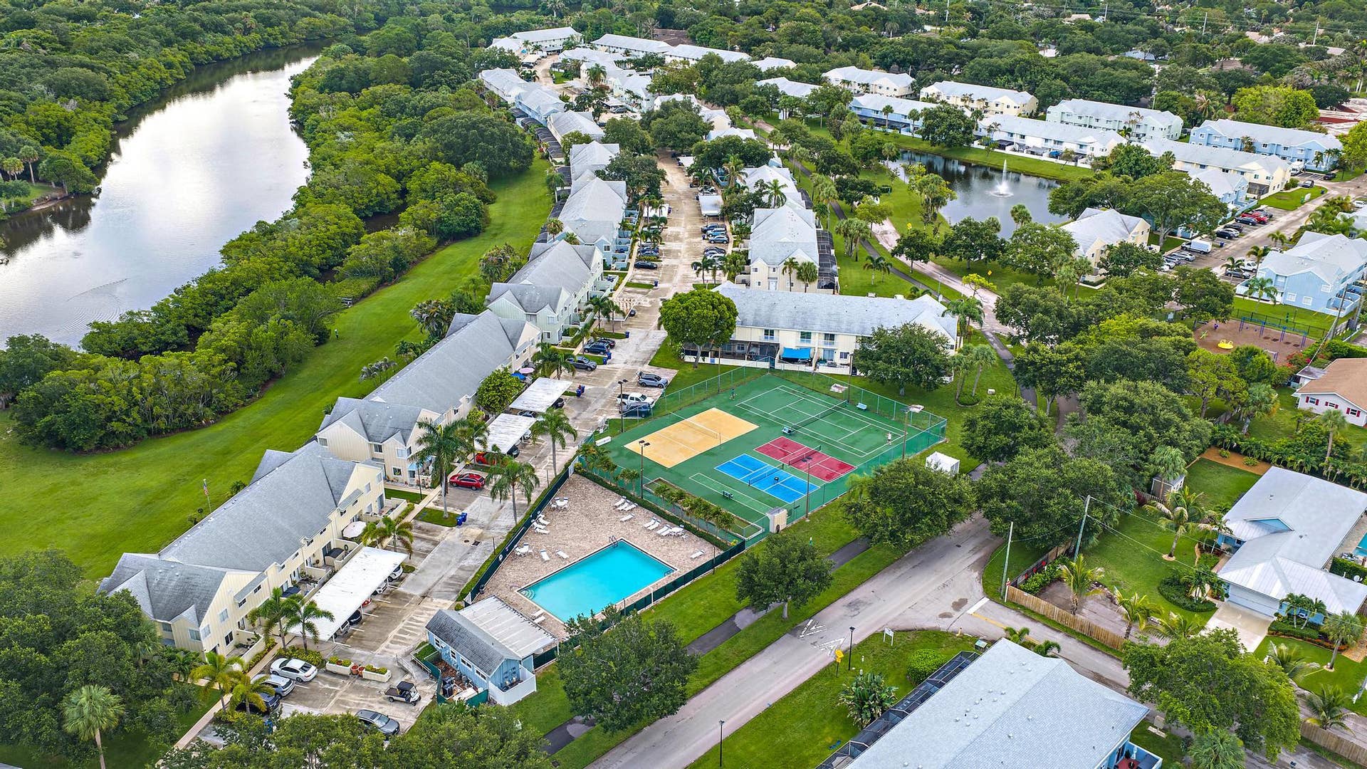 6158 Riverwalk Lane, #6, Jupiter, FL 33458 Communtiy Amenities