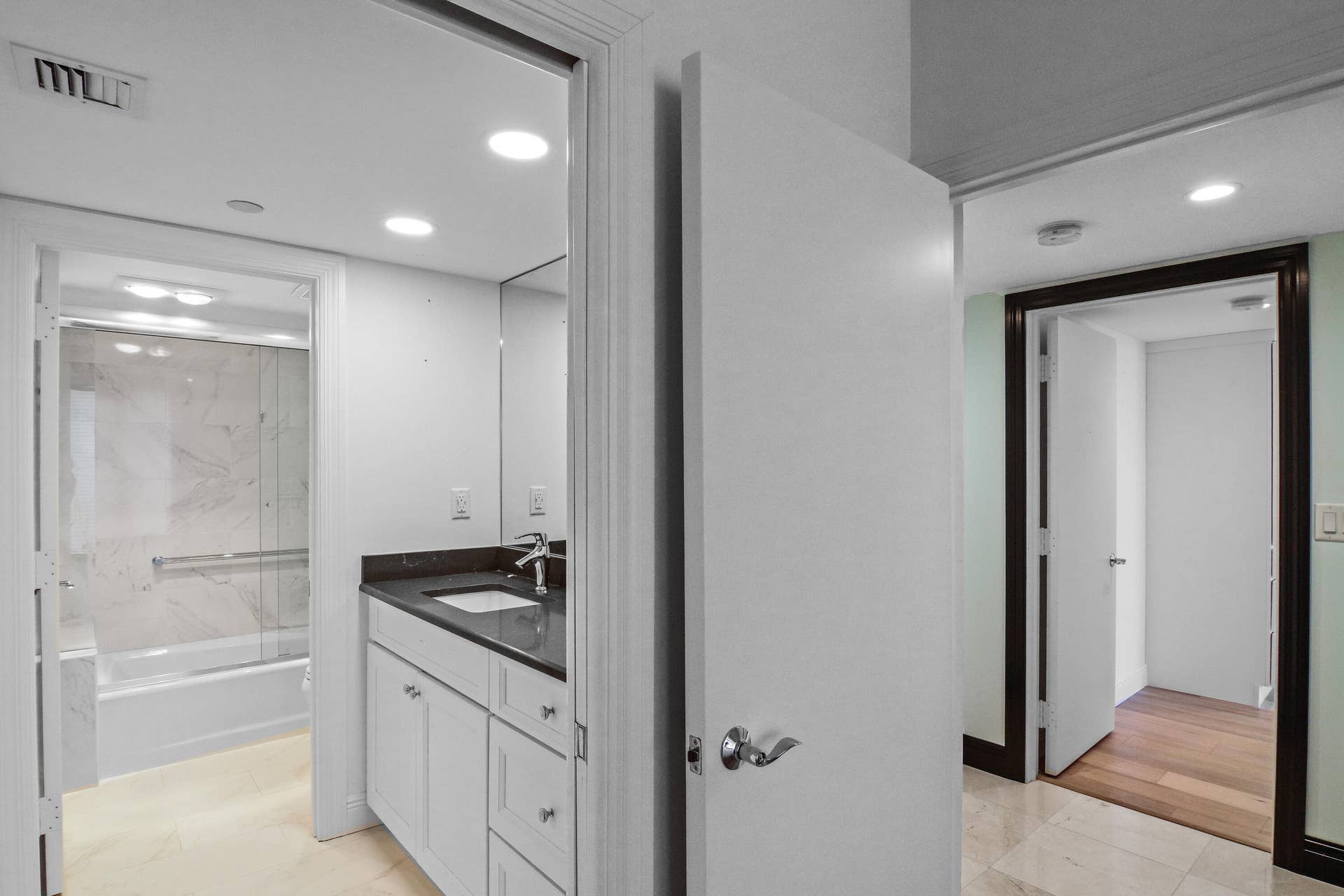 100 Lakeshore Drive, #458, North Palm Beach, FL 33408 Ensuite to Guest Bedroom #1 (has tub/shower) and a walk-in closet (not shown)