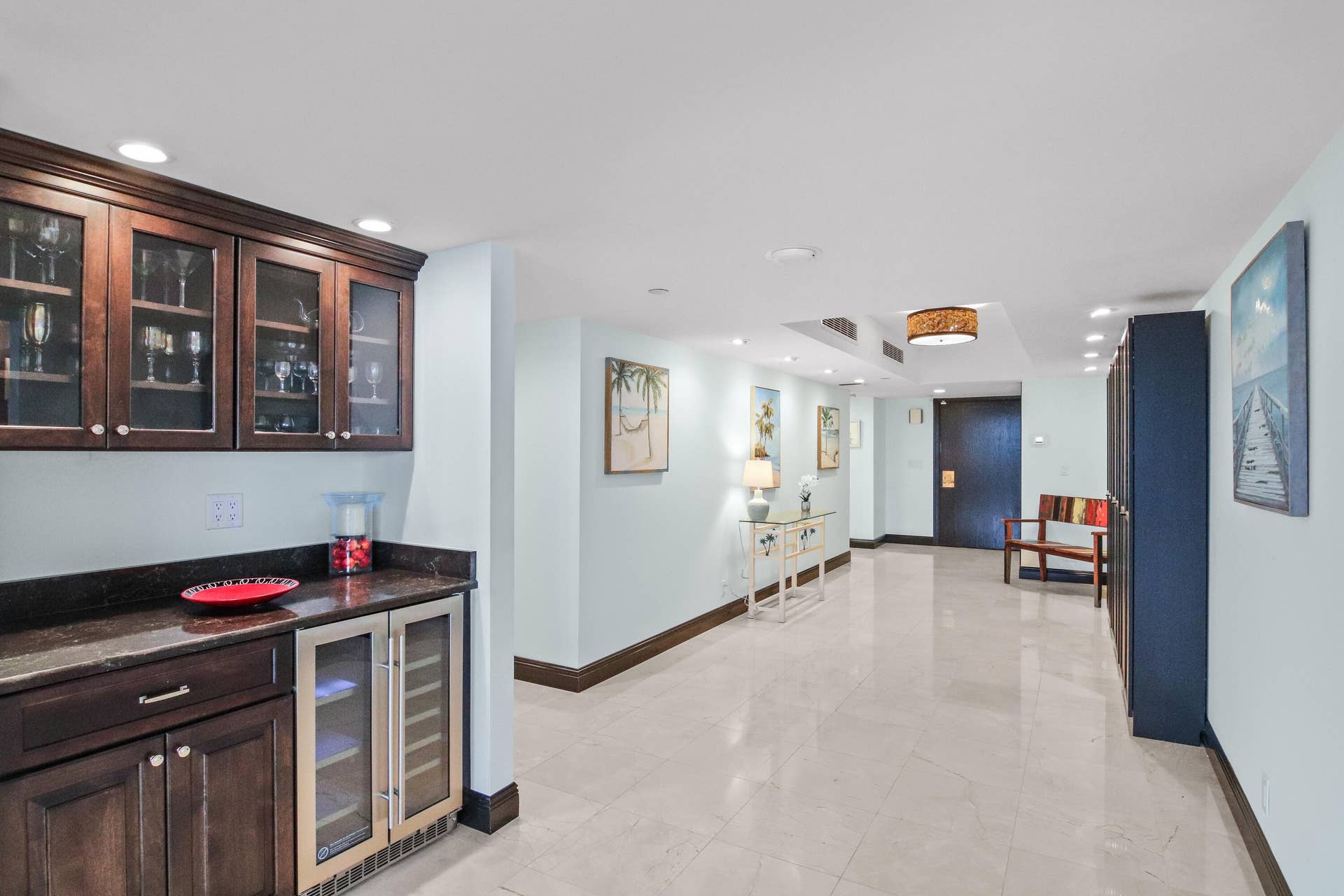 100 Lakeshore Drive, #458, North Palm Beach, FL 33408 Condo Entrance into Huge Lobby (see built-in bar)