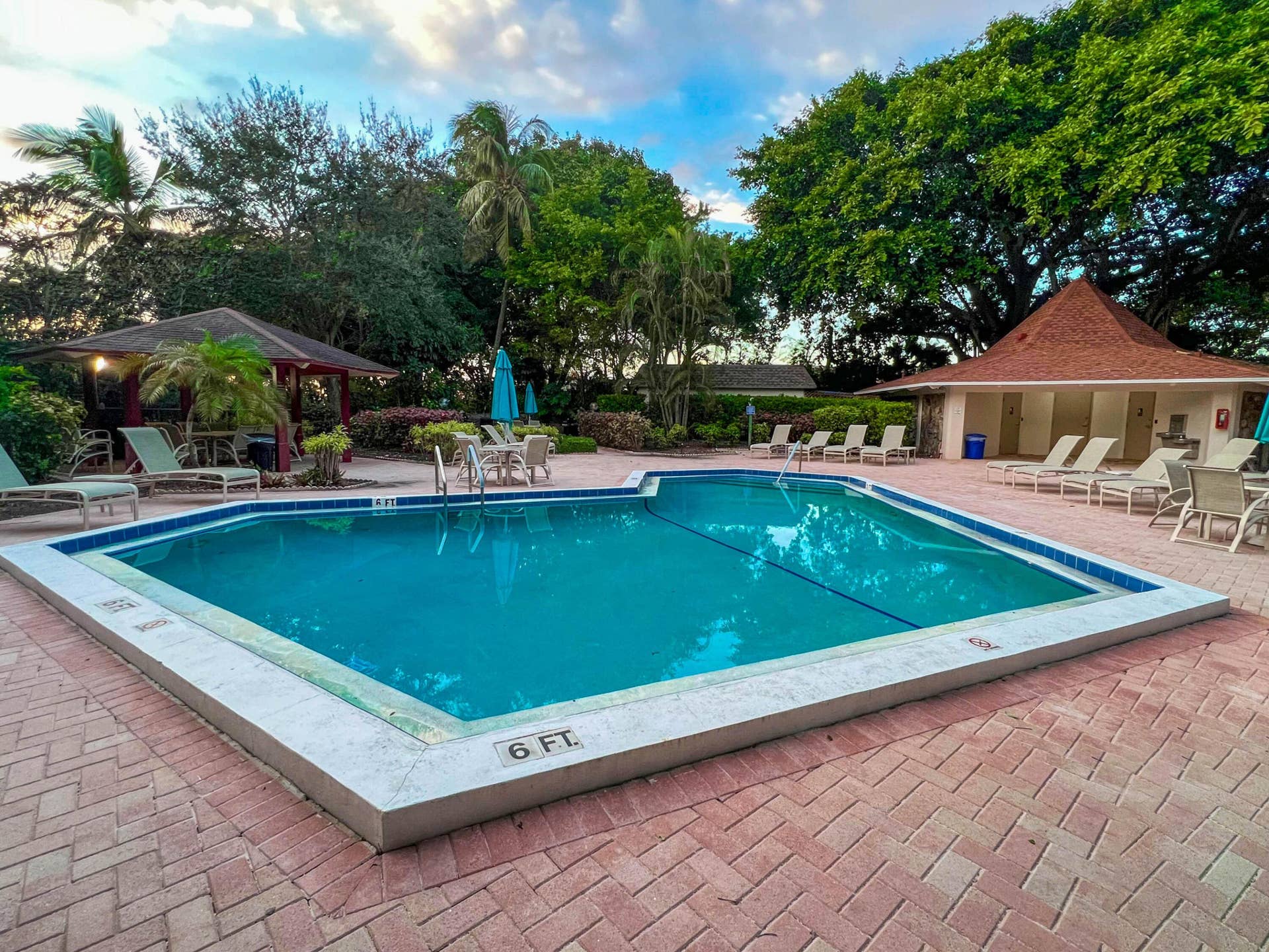 3050 N Palm Aire Drive, #602, Pompano Beach, FL 33069 image_50737665-2