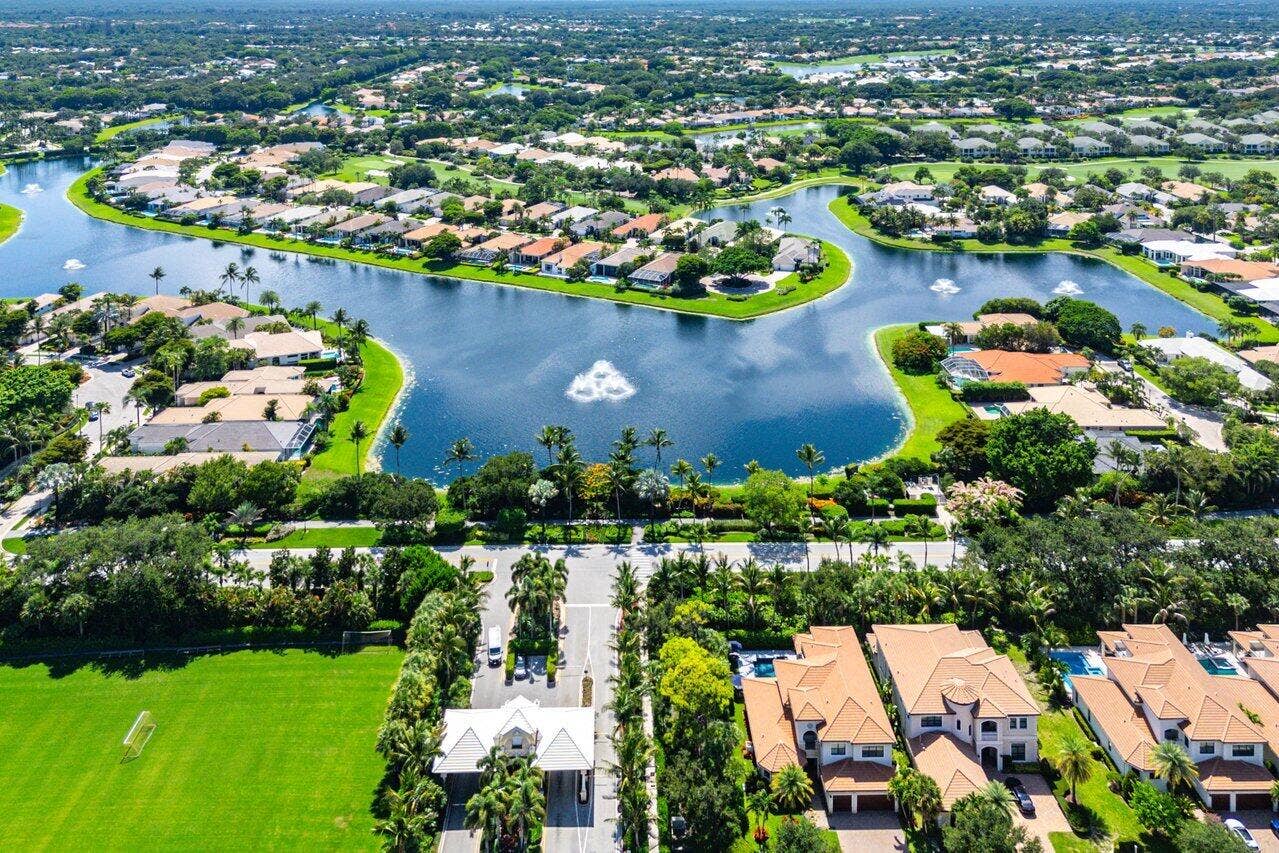 Panoramic Water Views
